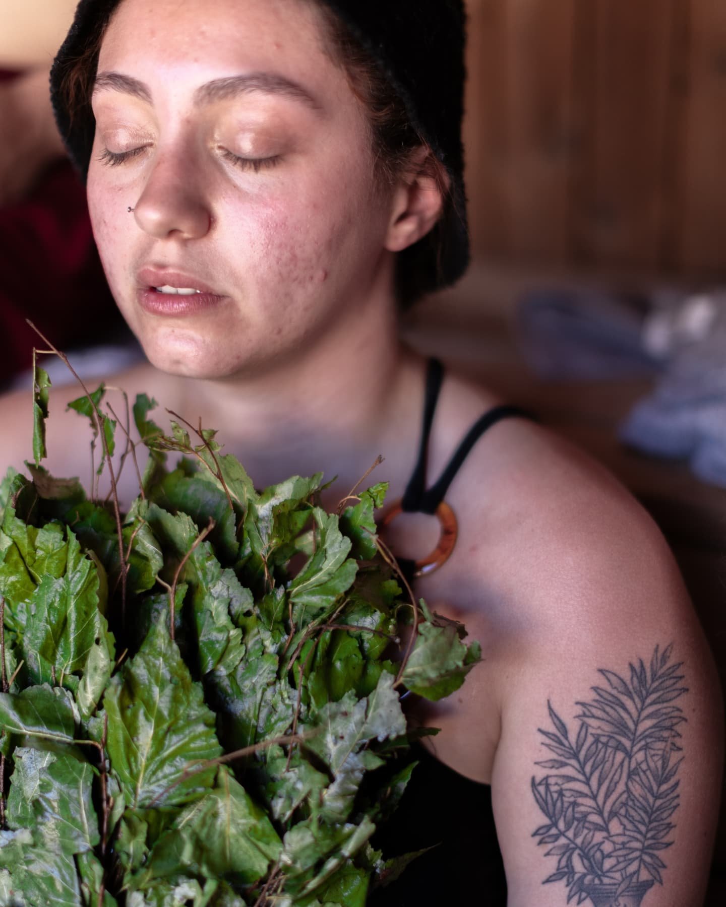 The sauna ceremony is a 2 hour multi-sensory experience. A guided journey through the&nbsp;seasons using the steam, hot and cold therapies, and foraged natural remedies to make space for you to let go, release, clear the mind, and refresh the body. ?
