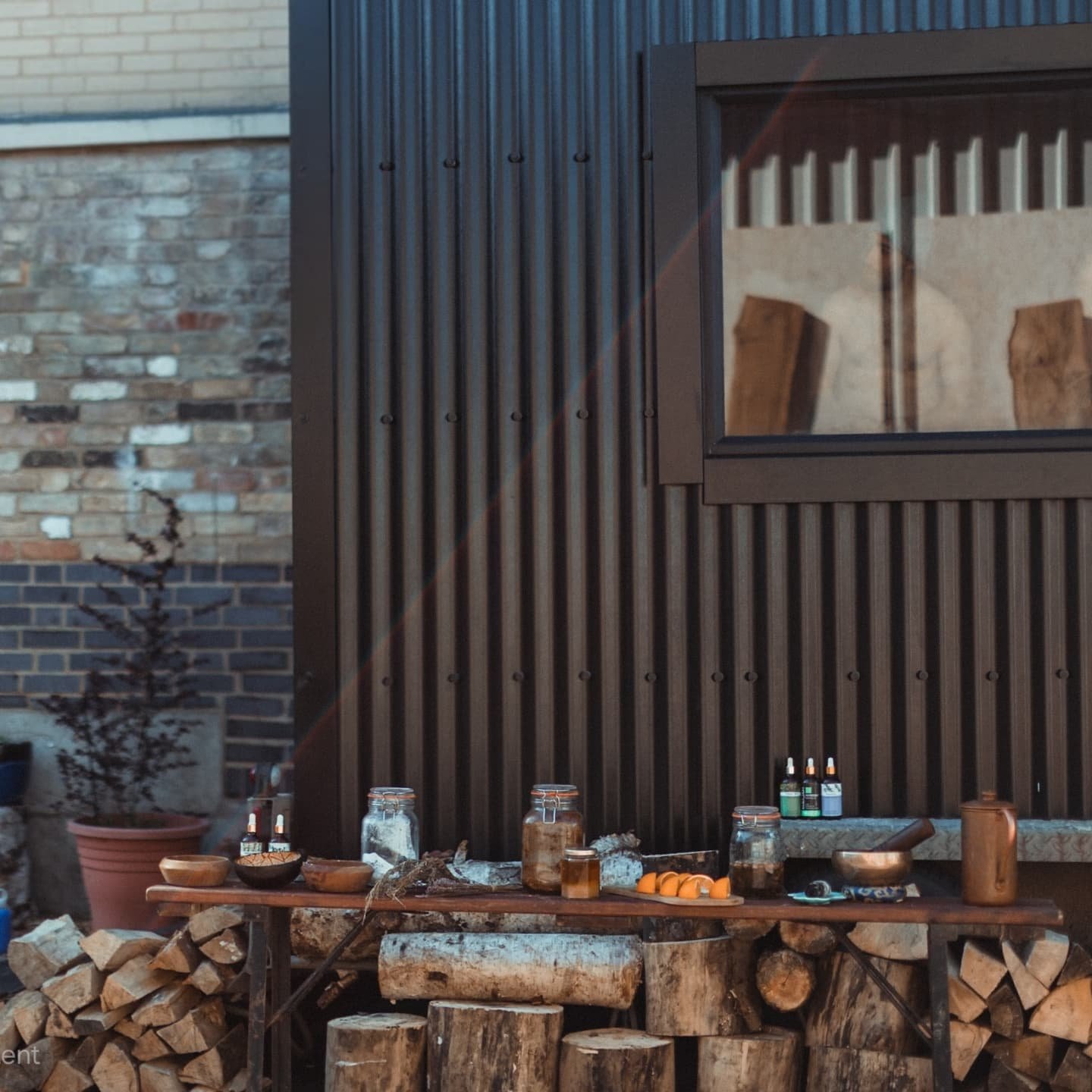 Cambridge, something warm and healing is coming... 🔥🌿

We&rsquo;re thrilled to announce the grand opening of Heal Saunas in Cambridge, an immersive sauna sanctuary in the heart of the city, opening May 30th @the_warehouse_skatepark 👌🏼

Step into 