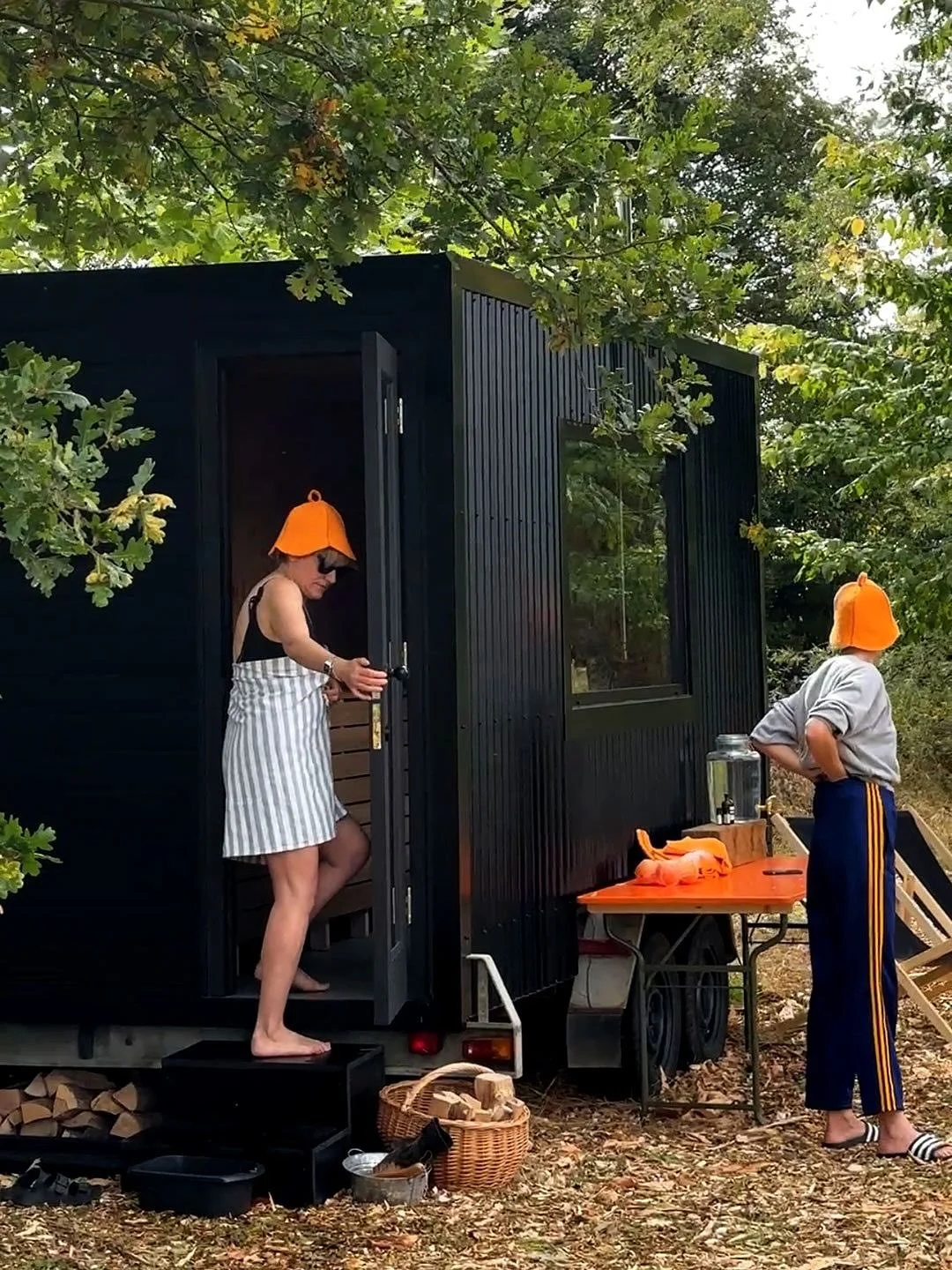 Receiving photos like these from clients make our hearts full! 📸 💚❤️

We recently built a mobile sauna for the fantastic @thaxtedsaunacompany and boyyyyy does it look good nestled in amongst the oak trees?!

Heal Saunas are passionate about sharing