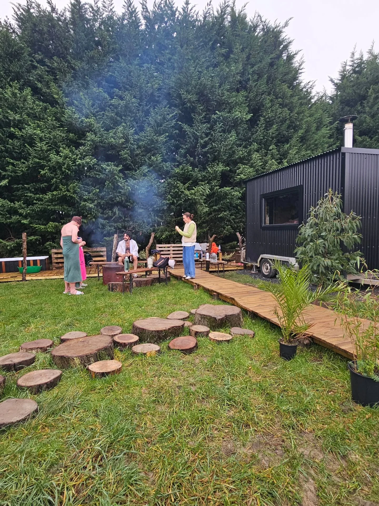 We&rsquo;re open every weekend for sauna sessions at The Plough in Coton 🌿 

✨️Saturday &amp; Sunday | 9am&ndash;4pm @theploughcoton

Recieve the benefits of deep heat and contrast therapy with a 1 hour communal sauna session. 👌🏼 

This is a space