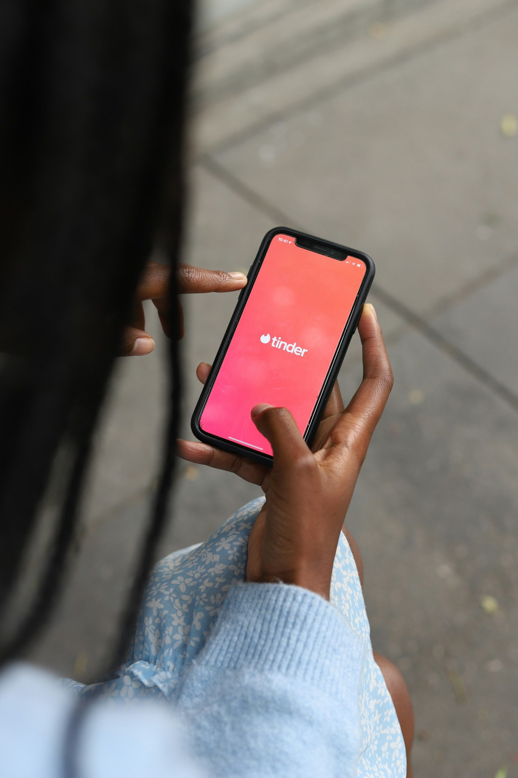 Why Your Dating App Chats Aren’t Leading to Dates: Common Pitfalls and Solutions