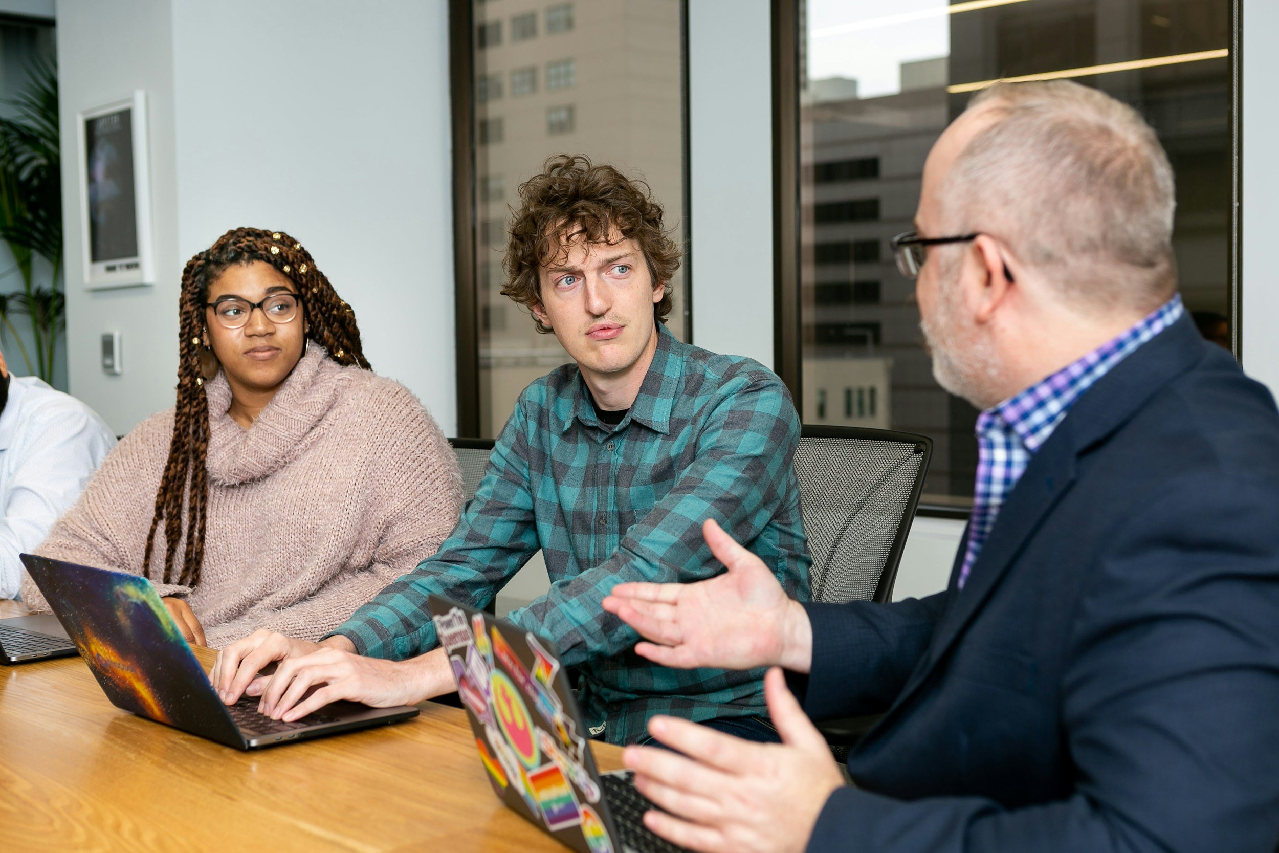 Feeling Frustrated by Your Boss? Here’s Why They Might Lack Leadership