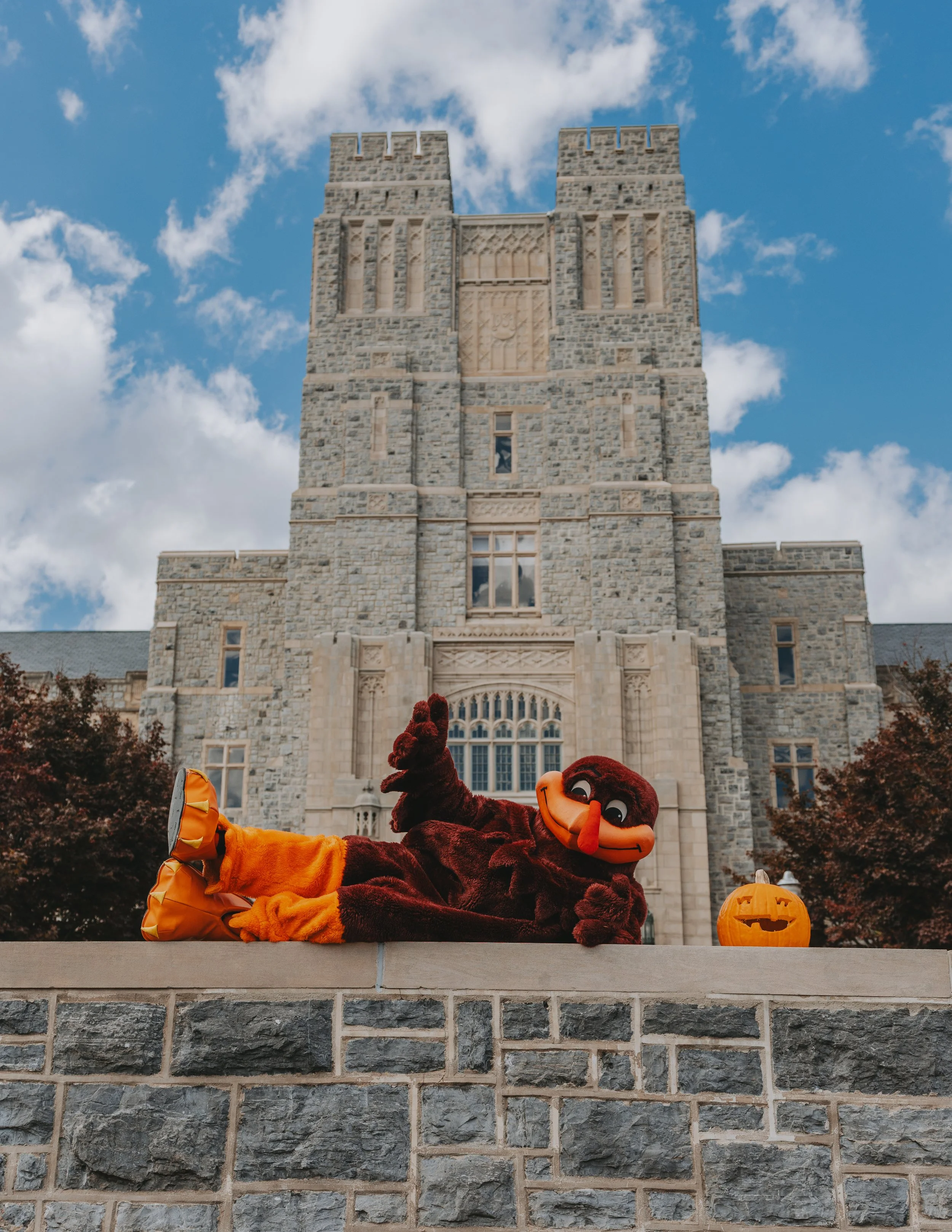 Hokiebird_Halloween_10_2025_0507.jpg