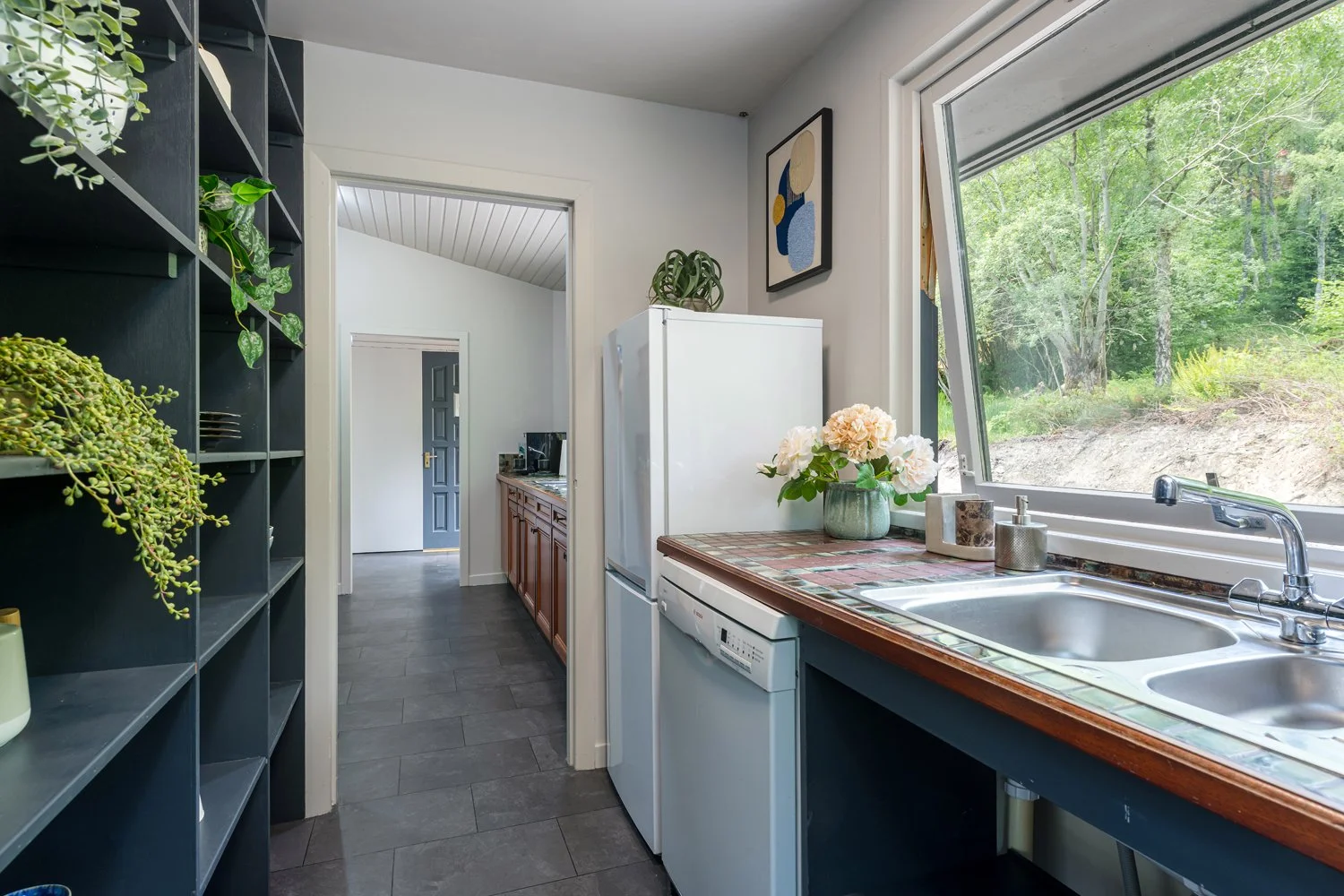 20240520 Darach - Strath Tummel - interior - utility 003 - low res.jpg