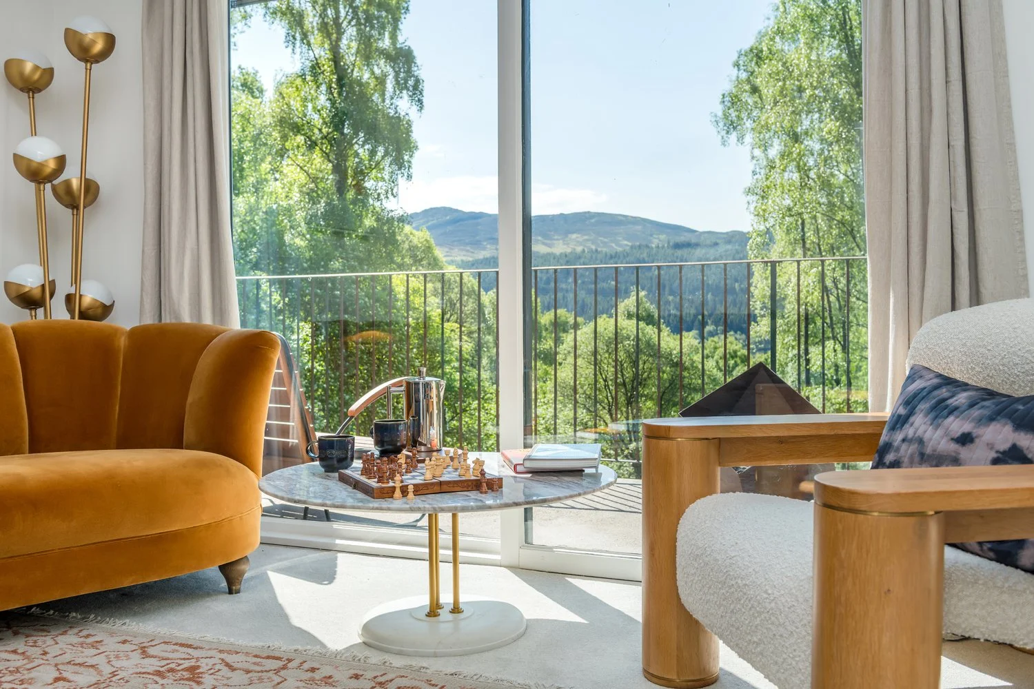20240520 Darach - Strath Tummel - interior - lounge 012 - low res.jpg