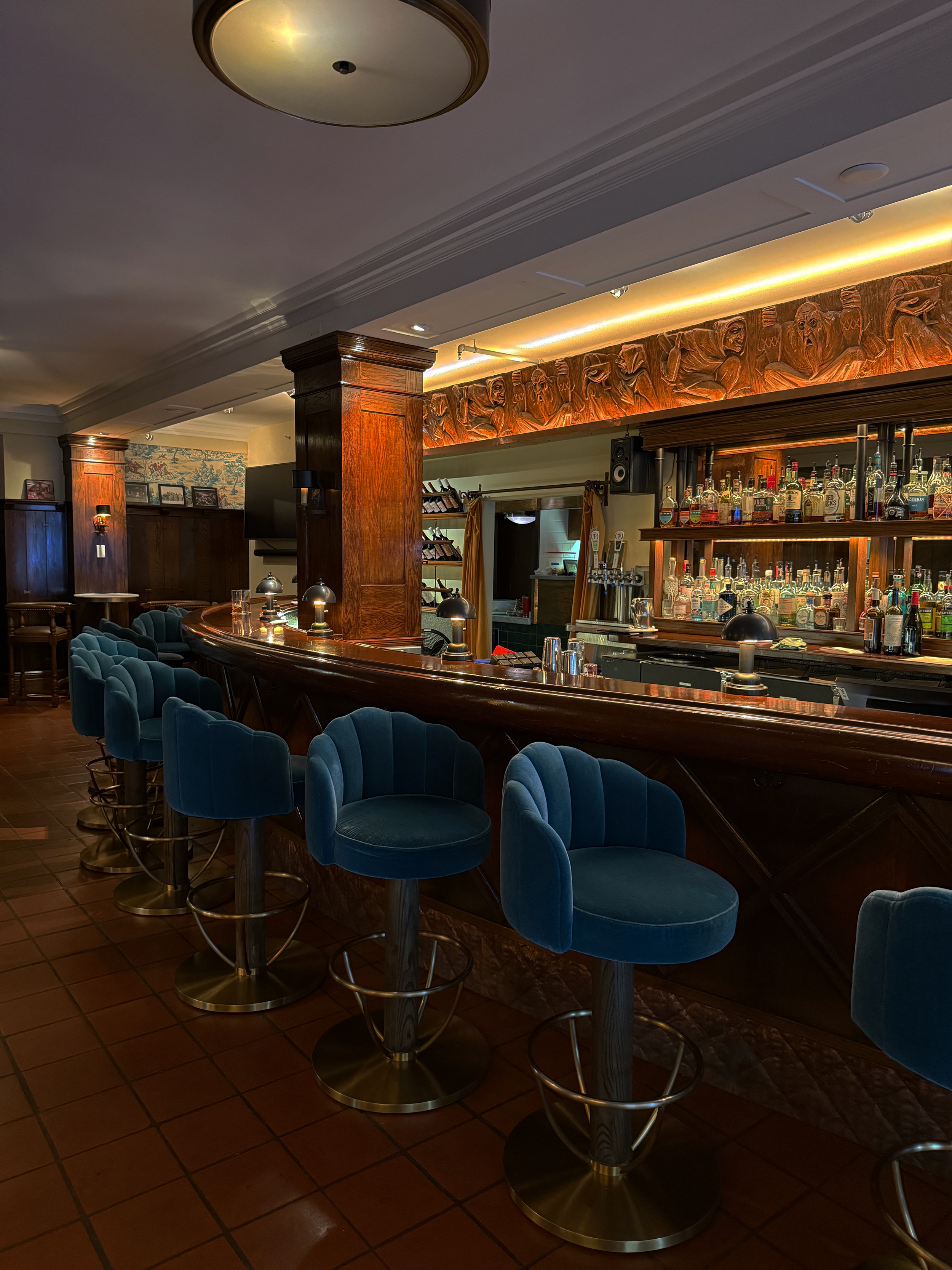 MPLS_Club_Bar.png
