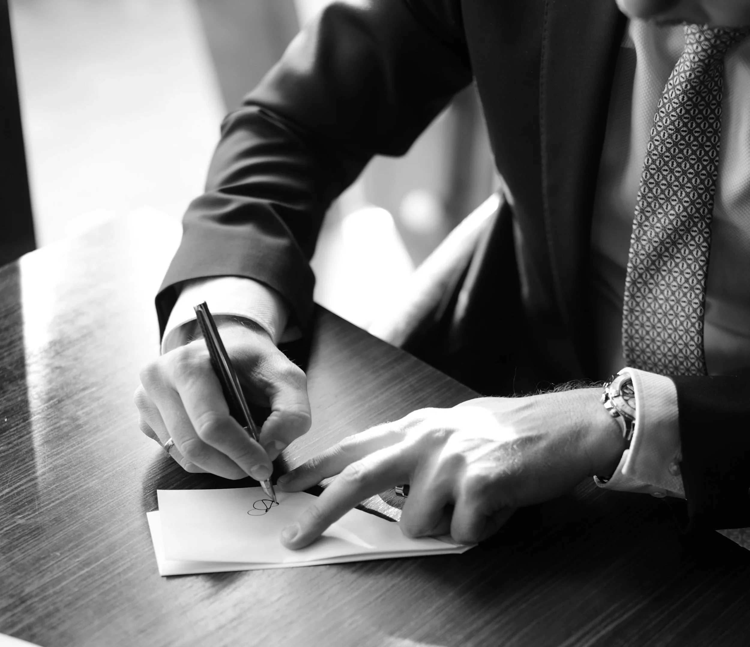 “Francisco, si te sale una oportunidad, avísame”