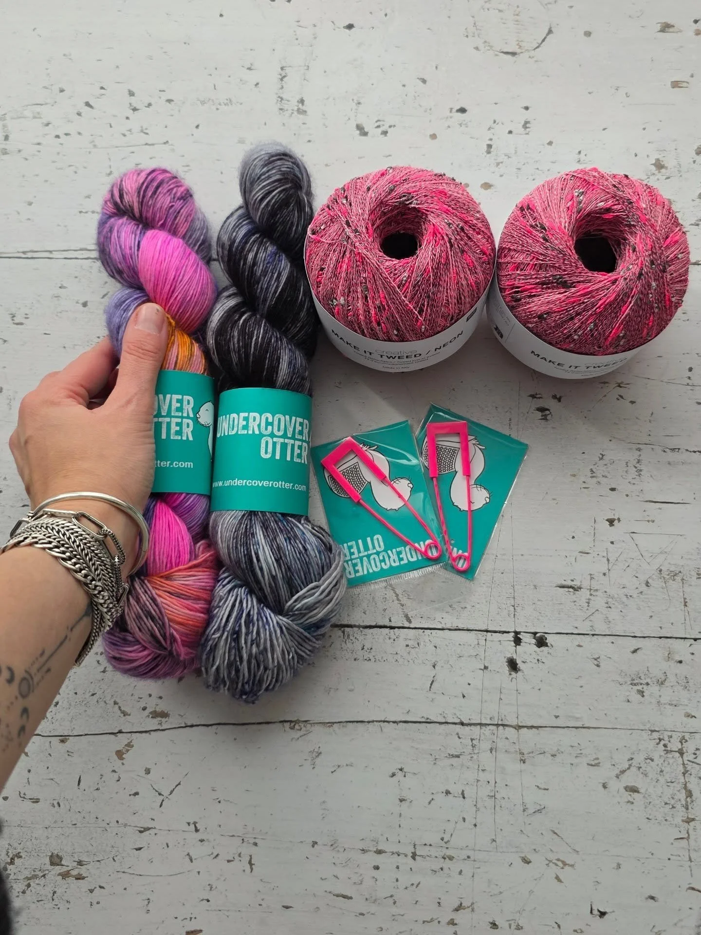@undercover_otter 🎨
Hand-dyed yarns bursting with emotion, vivid, playful, and full of life! Would you agree, every skein feels like a story in color, impossible to resist ✨ 
Contagious creativity, flip through the carousel to see the colors up clos