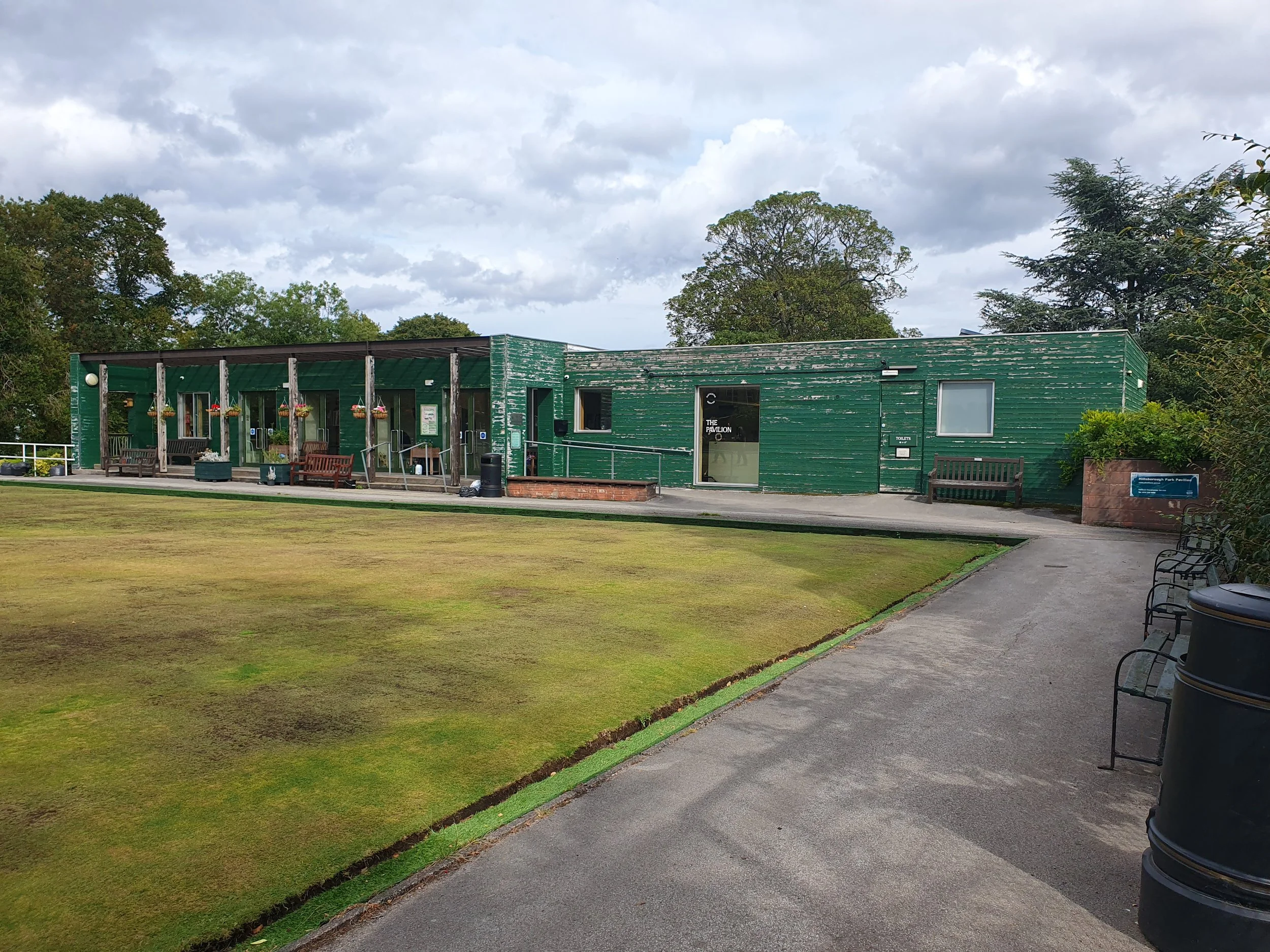 looking right as you go through the gates, you can see the pavilion.
Stay clear of the grass (the bowlers may get upset!!)