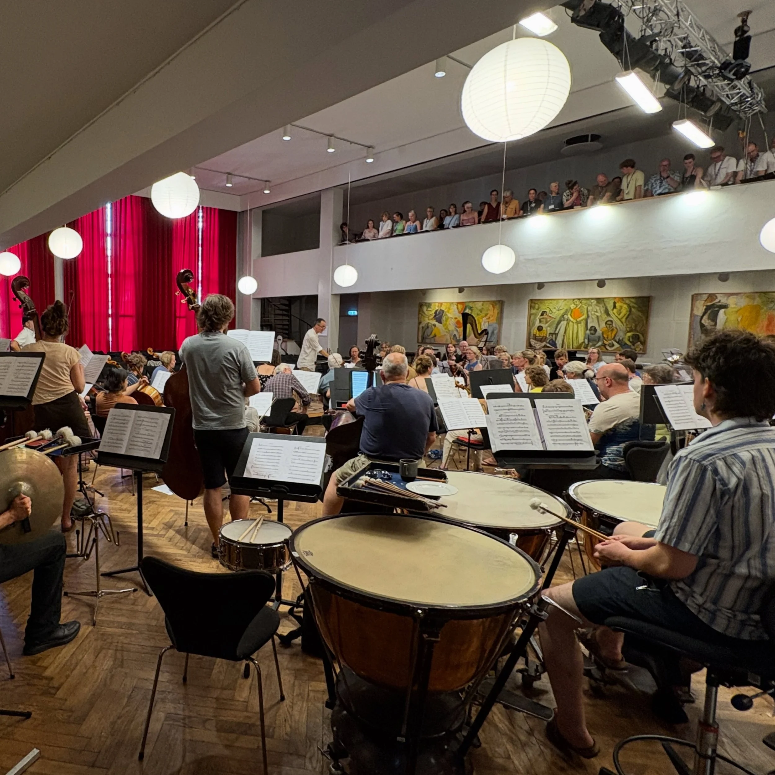 Cavalleria Rusticana, Ruth Gipps 4., Beethovens 5., Jazz p&aring; Fengers, Palmehaveorkester og Big Band !
Sikke en uge 🤩
