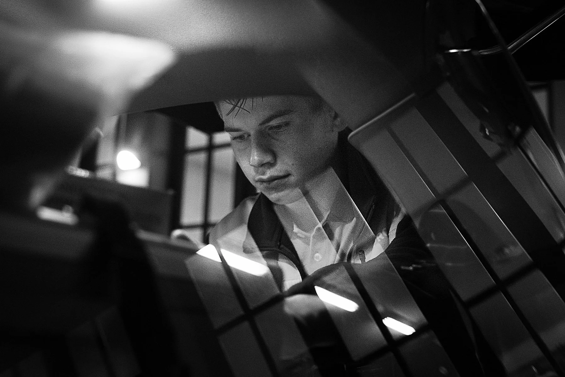 Portrait en Noir et Blanc d'un bénévole infirmier à la Protection Civile.