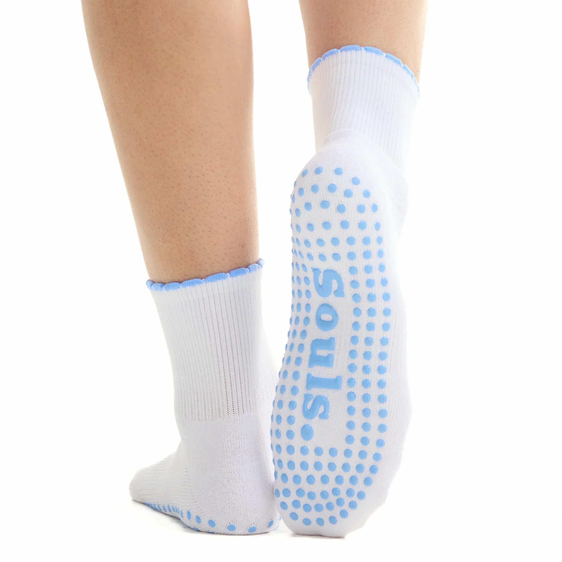 souls grip socks 3.webp