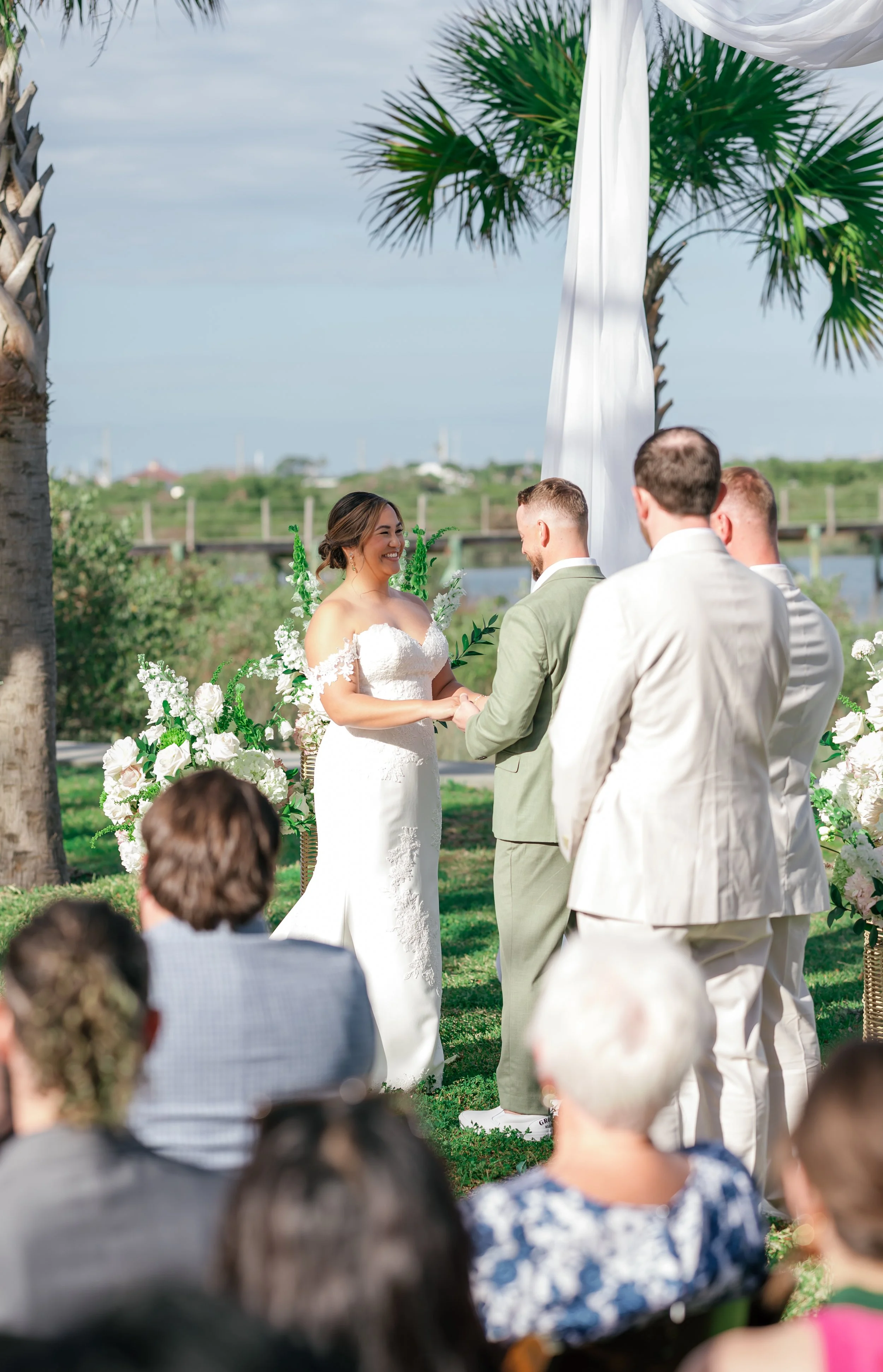 GOODVIBECATIONSAliAlexCeremony-154.jpg
