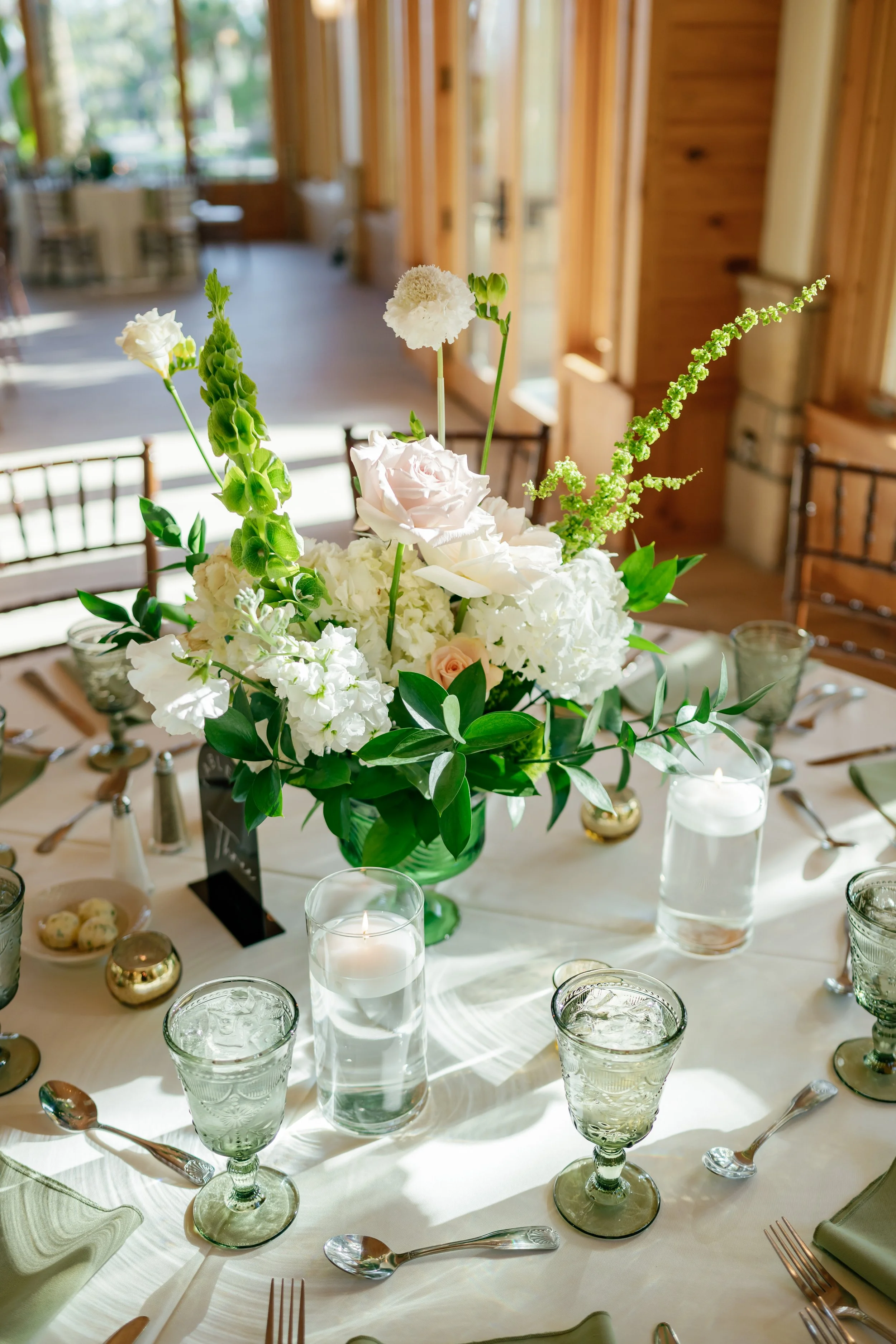 GOODVIBECATIONSAliAlexRoomDecor&Reveal-52.jpg