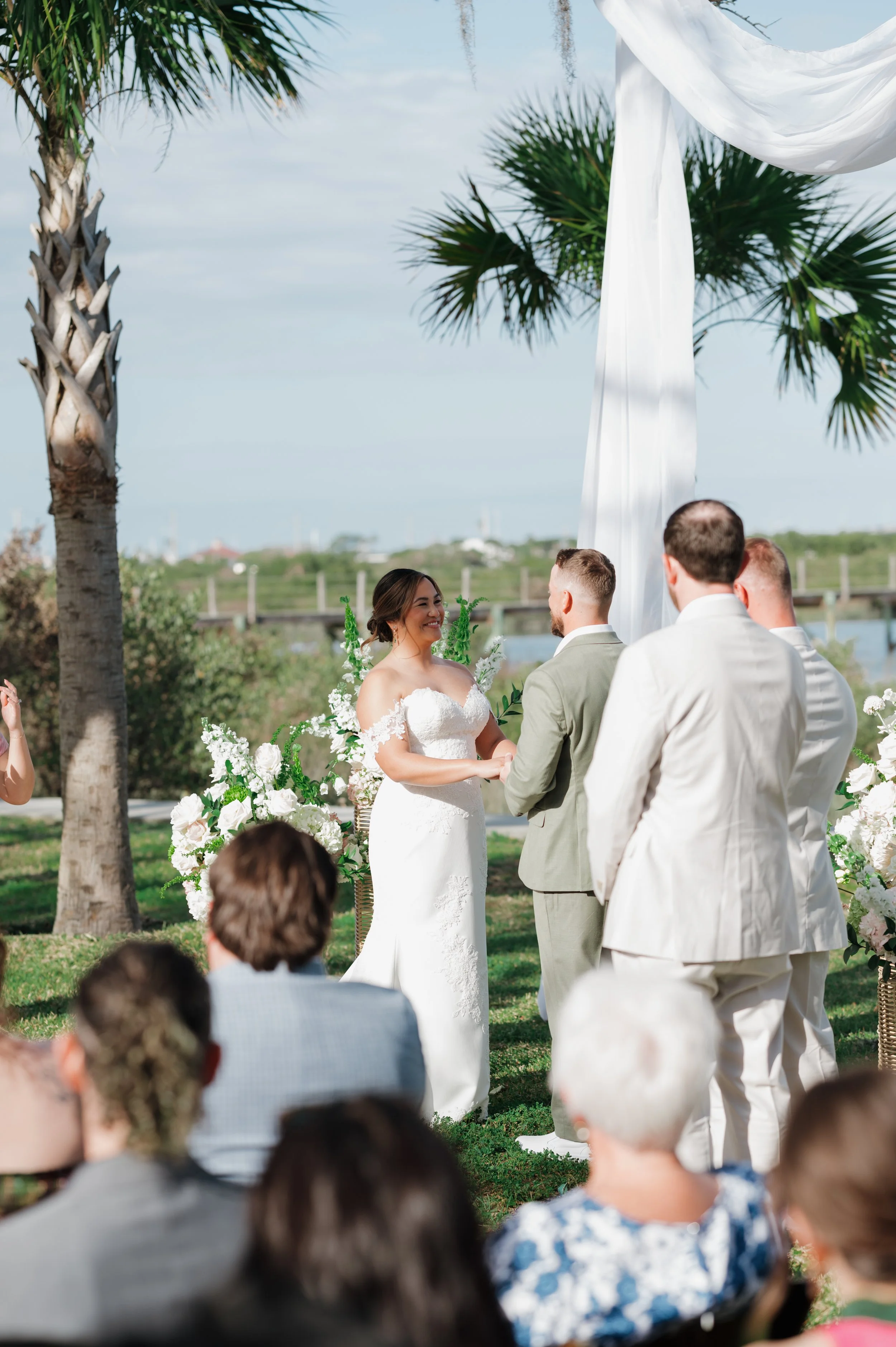GOODVIBECATIONSAliAlexCeremony-155.jpg
