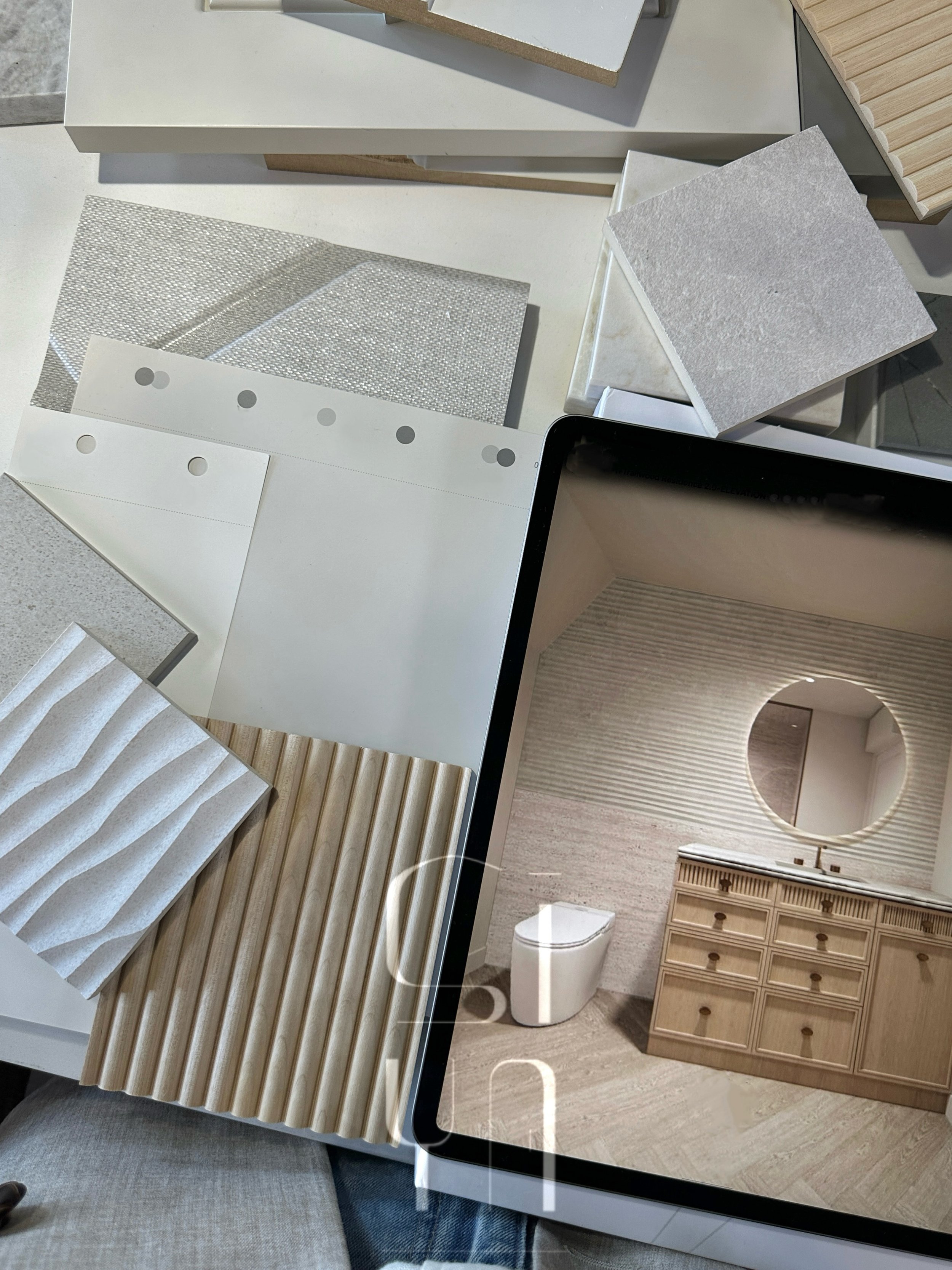 Material selection meeting for a new build project.

A little look behind the renderings at the materials and details that bring the design to life.

#torontointeriordesign #customhomedesign #sampleboard #torontointeriordesigner #materialselection