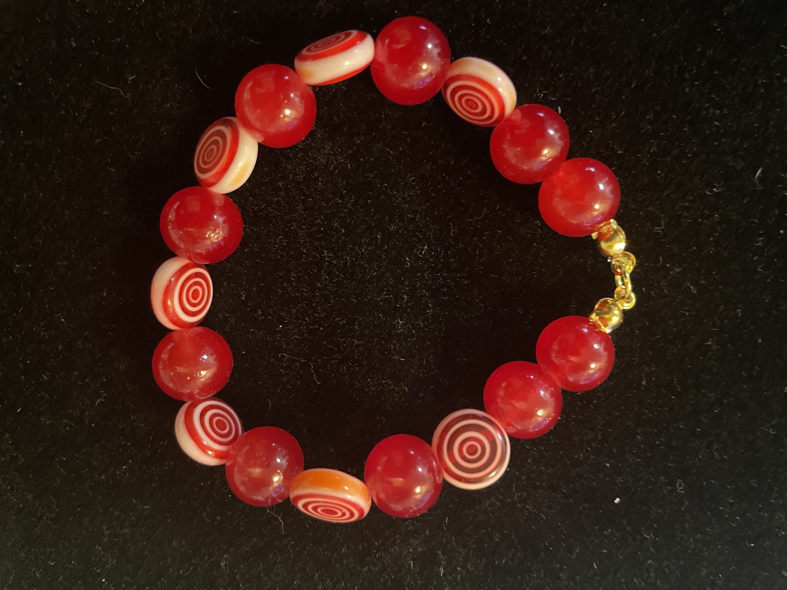 LL211 Bracelet, candy reds