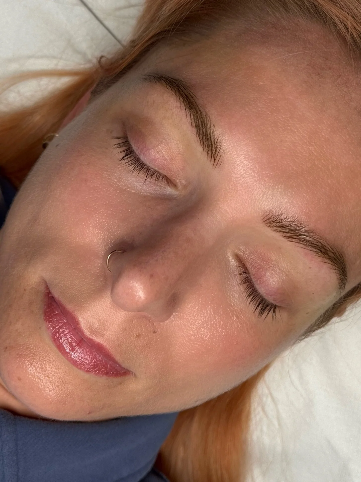 Hyperrealism Brows 💥 My clients request? Fluffy brows that look &ldquo;as natural as possible&rdquo;.

We fixed some asymmetry between the brows, added volume, and gave them extra fluff. 

This style of brow is my most popular treatment. Why? Becaus