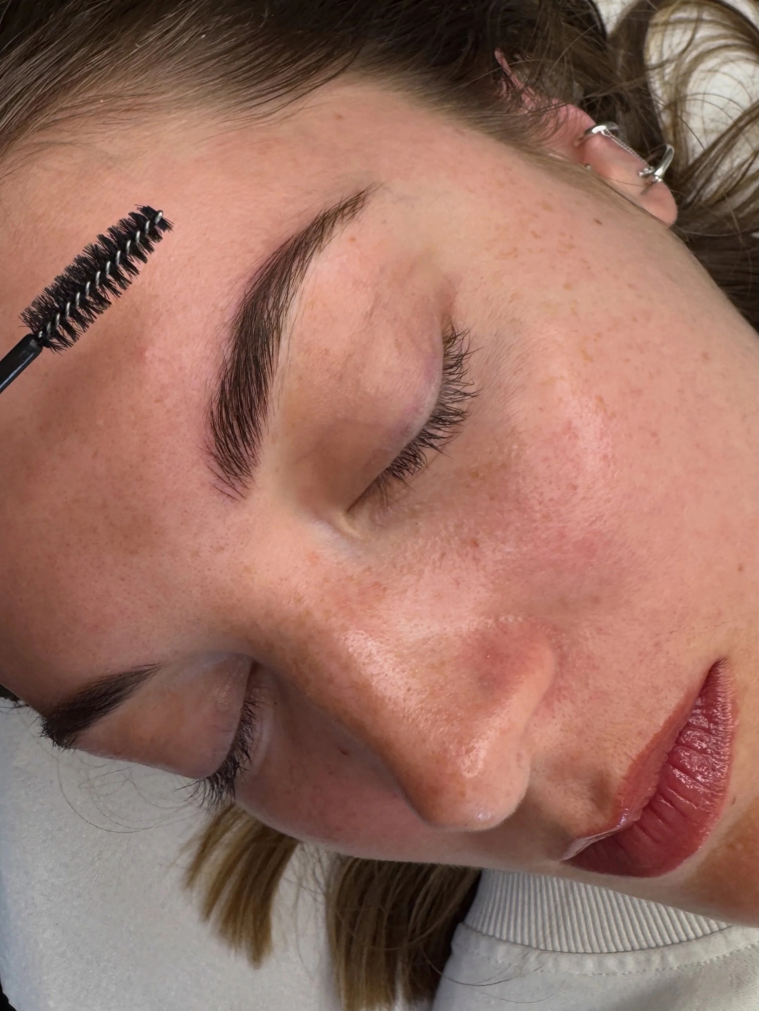 Fluffy brows + freshly tinted lips&hellip; A match made in girl heaven ☁️🎀🪽🏹 Swipe to see these lips HEALED before their top up! 

We went for a lovely browny pink nude for the lips, and dark fluffy nano brows *chefs kiss*&hellip;

Don&rsquo;t for