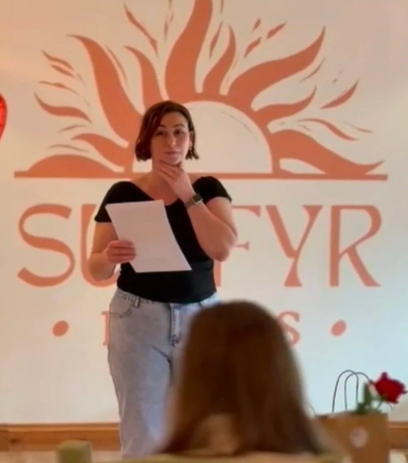 Paige speaking at a pregnancy and parenting event.