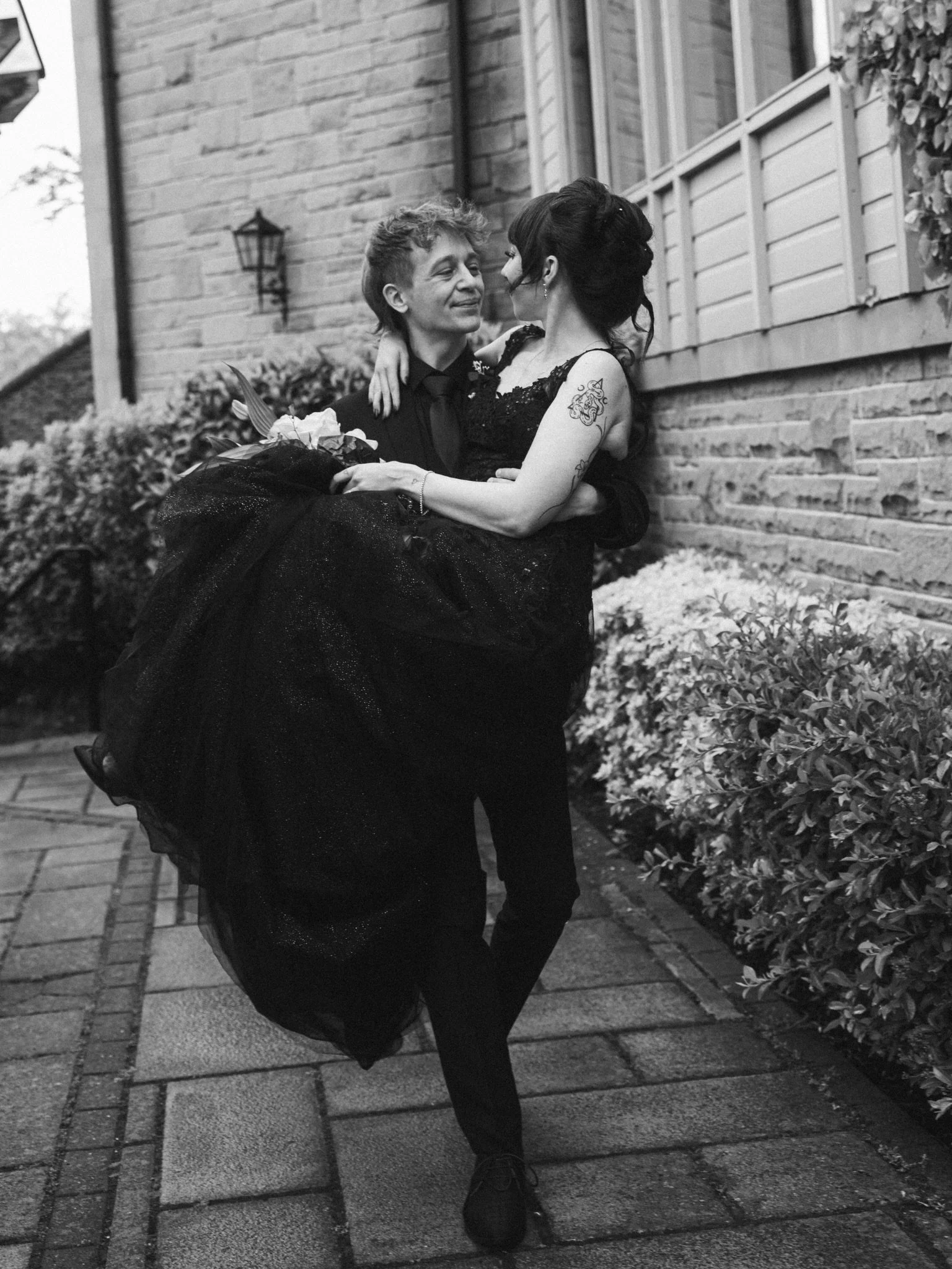 Black on Black for Mia &amp; Peter 🖤🥀