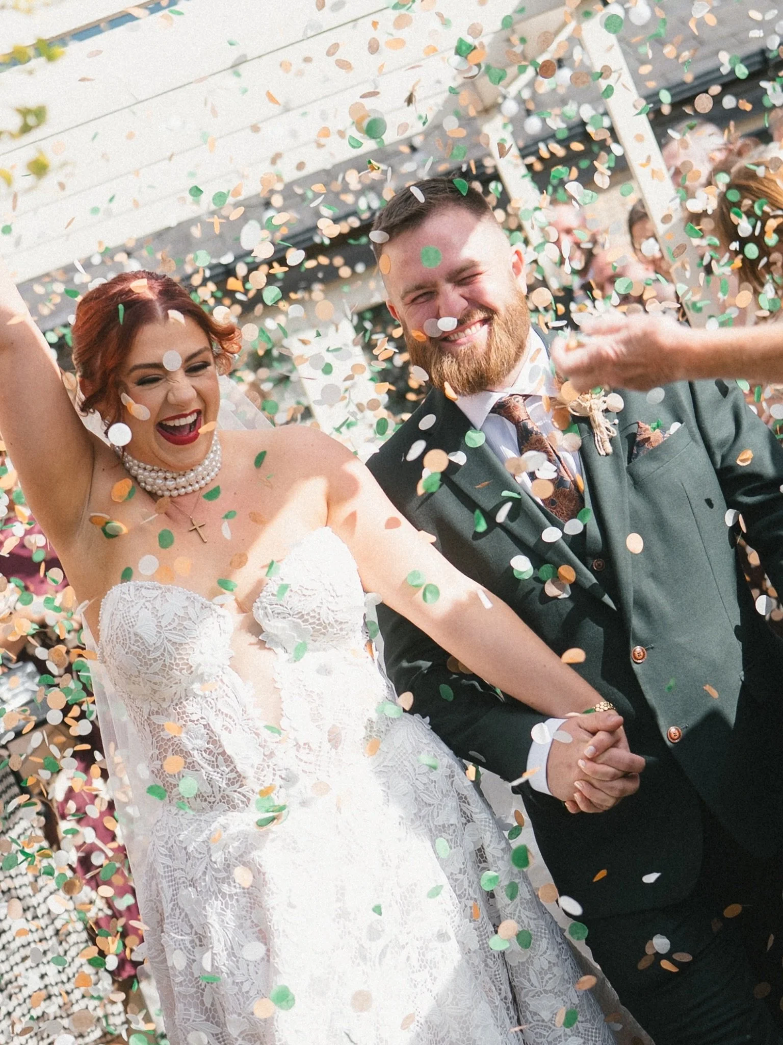 Full sunshine in October for Harri and Anth 💒💍