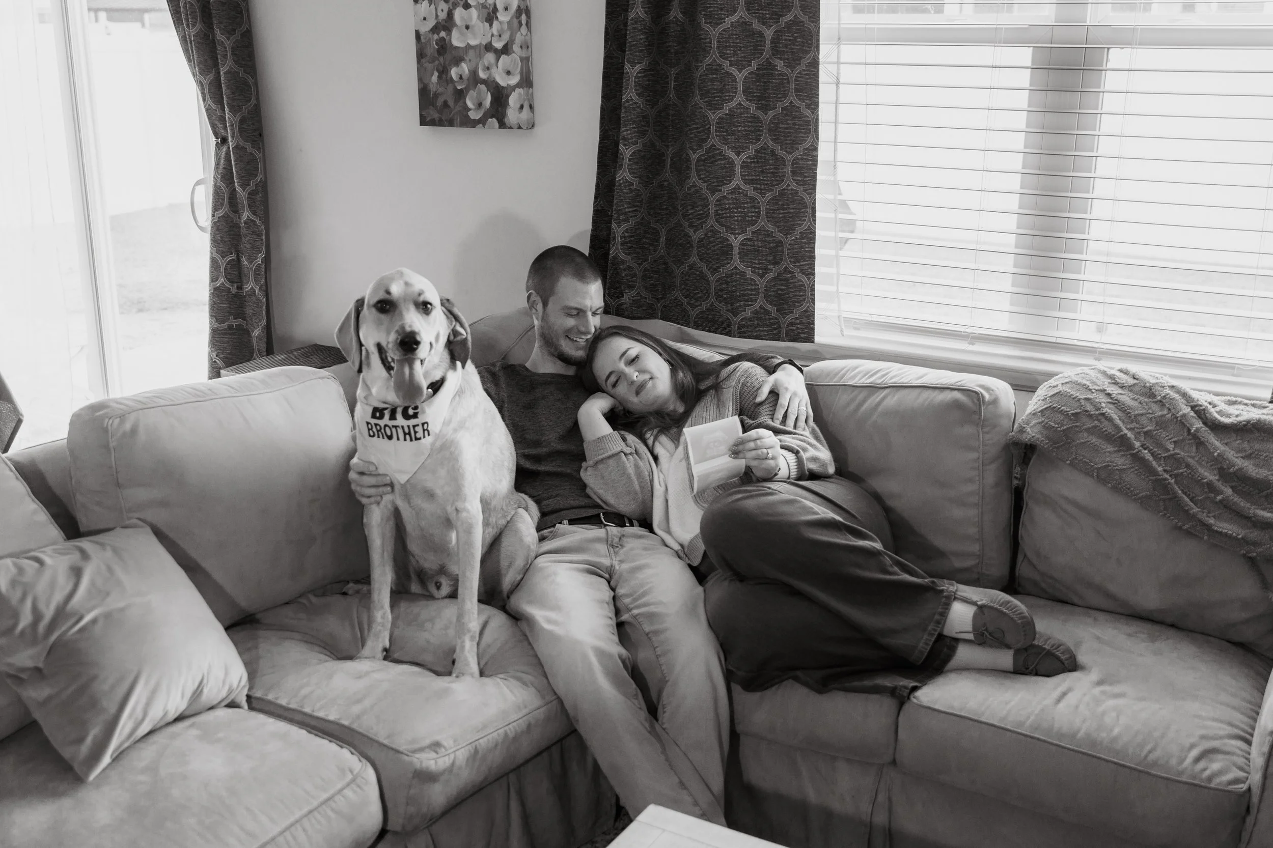 in home photo session myrtle beach with dog