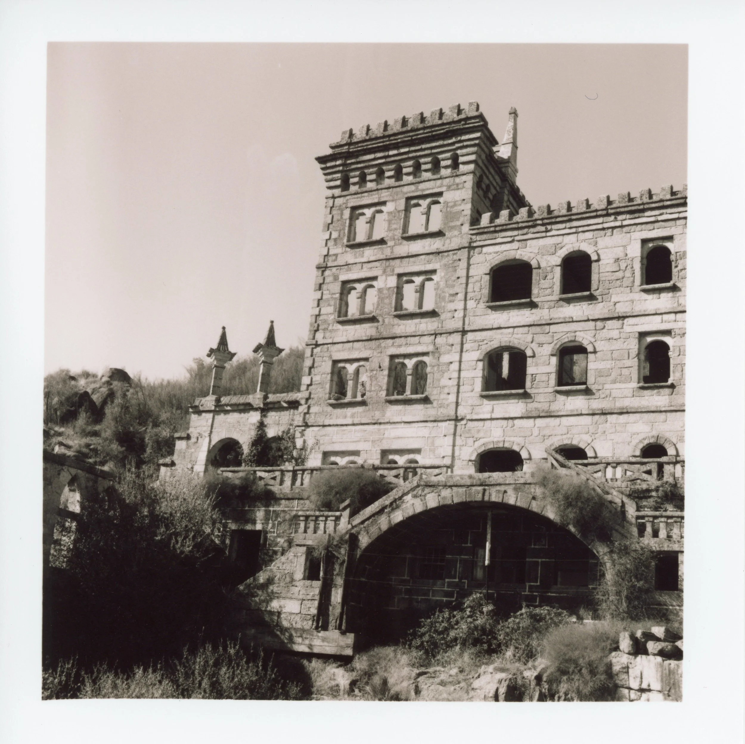 Yashica - Ilford FP4 PLUS - 3.jpg