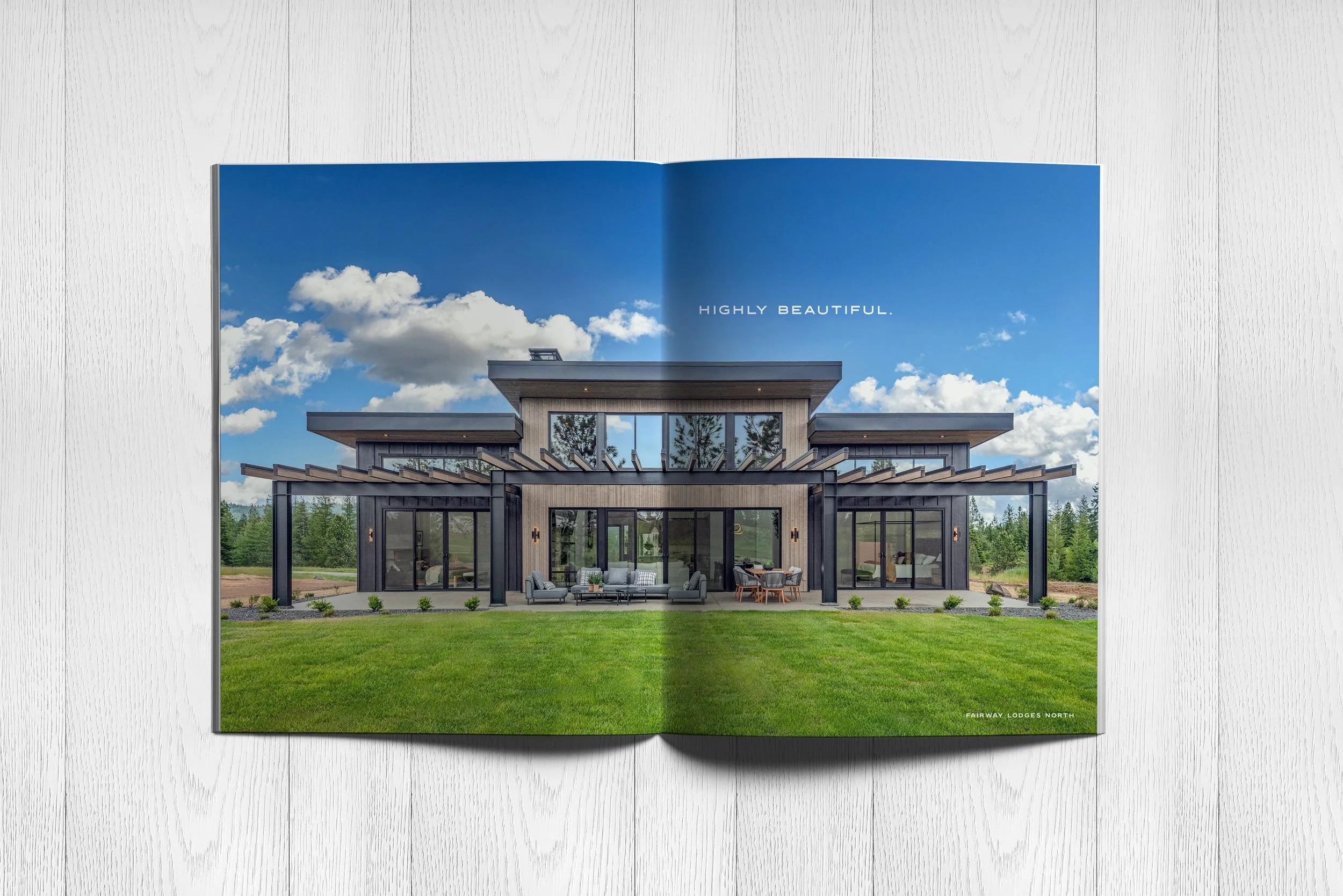 1A_CDA-Fairway Lodges-brochure-vert.jpg