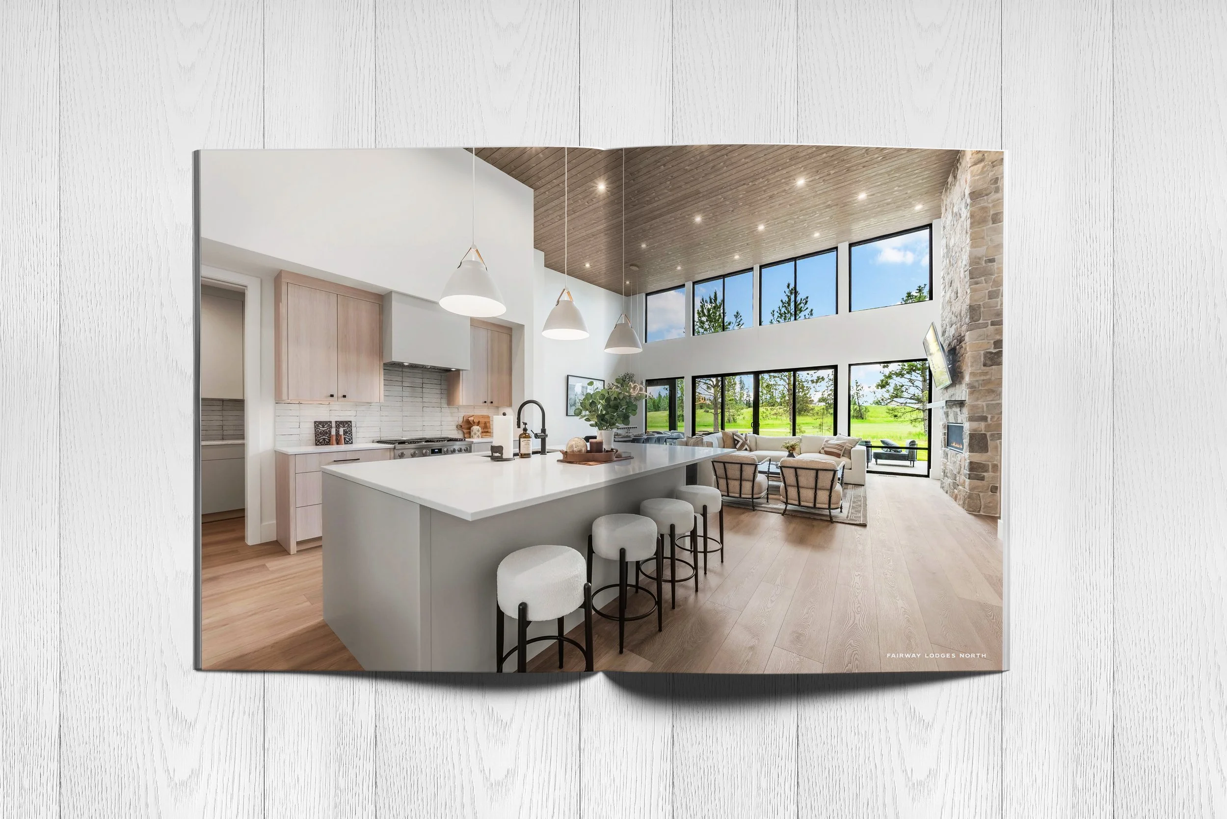 2A_CDA-Fairway Lodges-brochure-vert.jpg