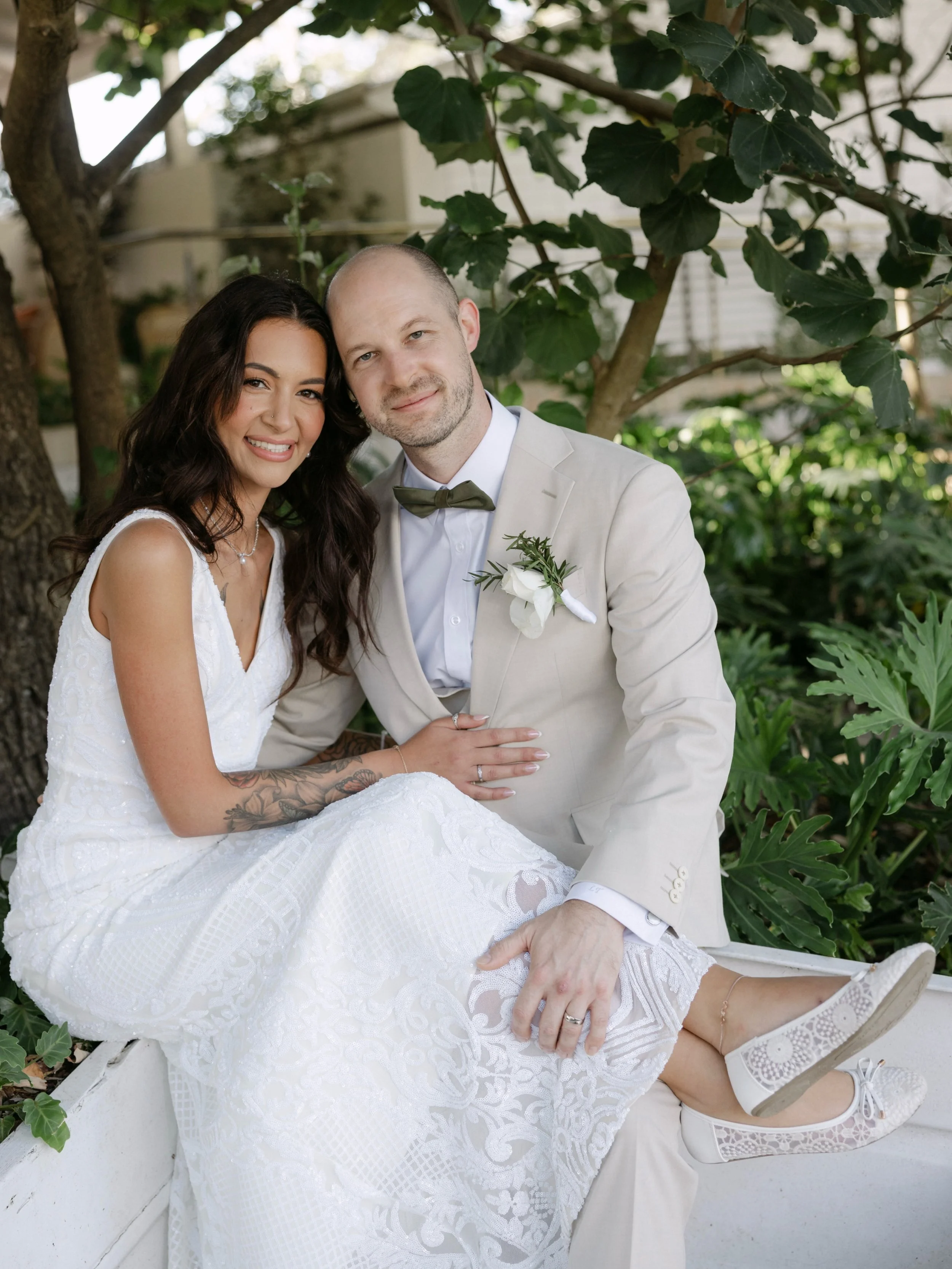 The perfect day at The Cove celebrating Monty &amp; Luke 🤍

Bride @montanaskyec
Groom @lukeyt145
Venue @thecovejervisbay
HMU @brigette.alanamua
Celebrant @marriedbymandi