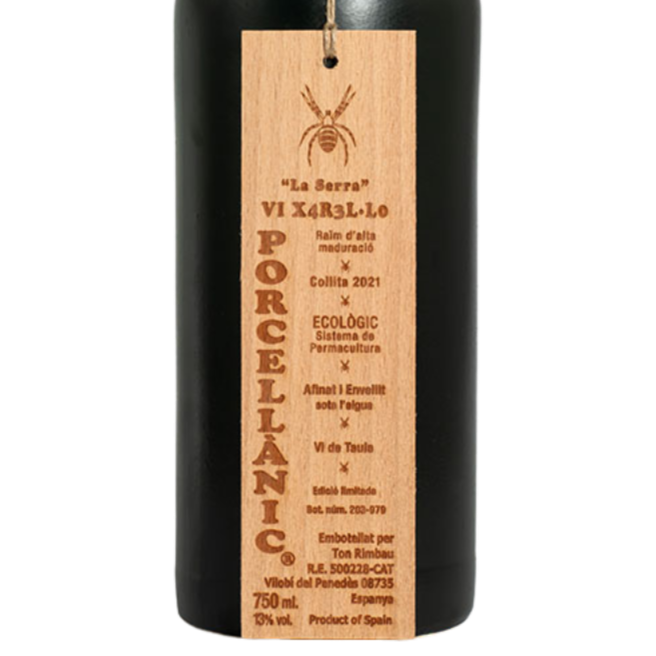 Limited-edition natural white wine “La Serra” 2021 showing intense mineral character