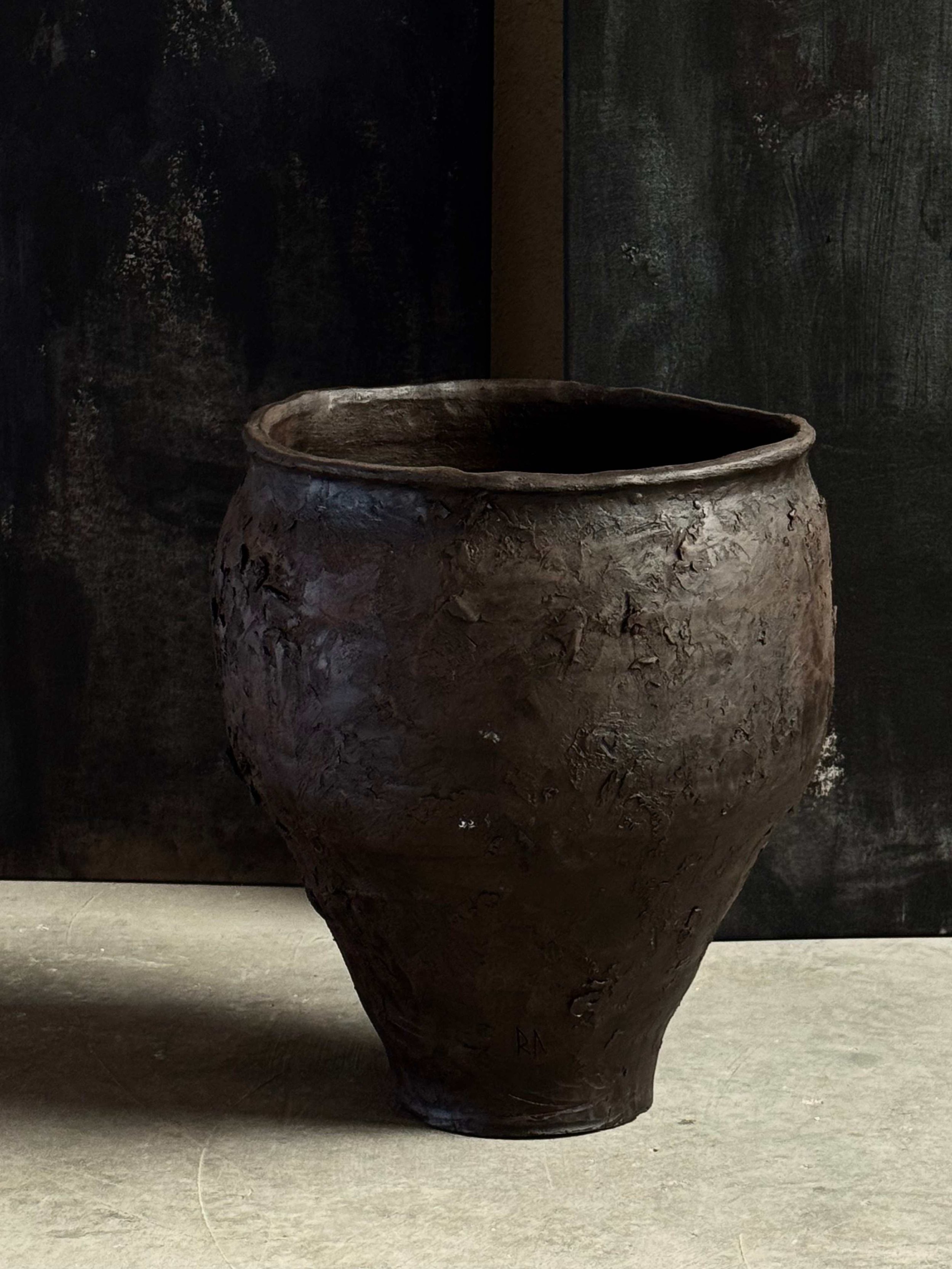 Yoyo Balagué exhibition Barcelona ceramic artworks shaped by fire nature and Mediterranean landscape