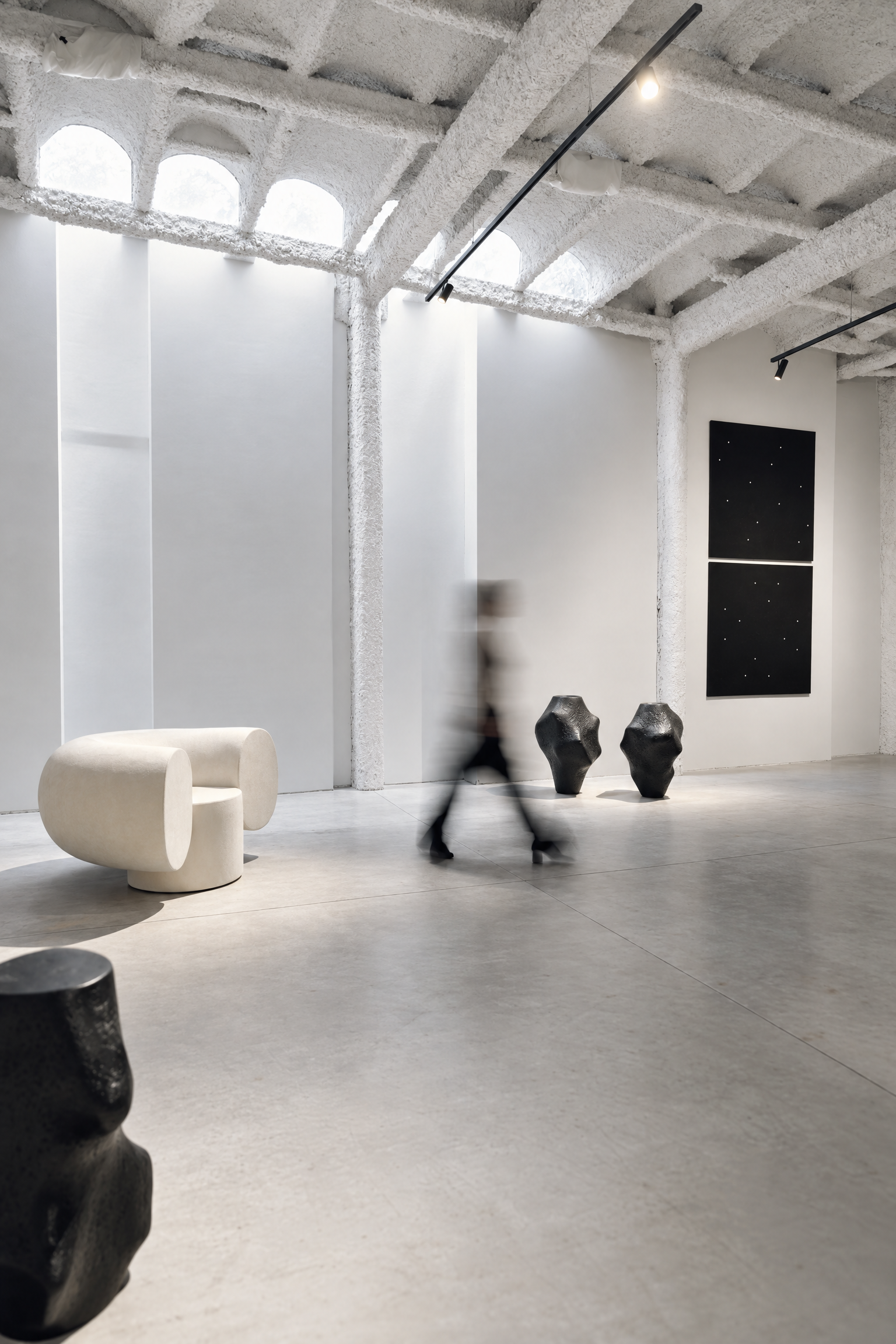 blanconegro-barcelona-gallery-interior-sculpture-and-design.jpg