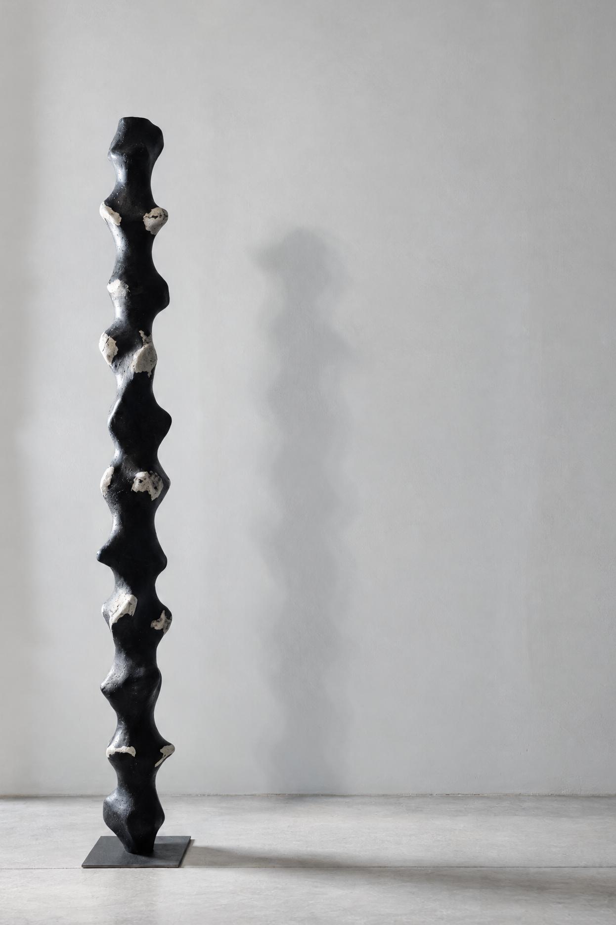 blanconegro-barcelona-tall-dark-totem-sculpture.jpg
