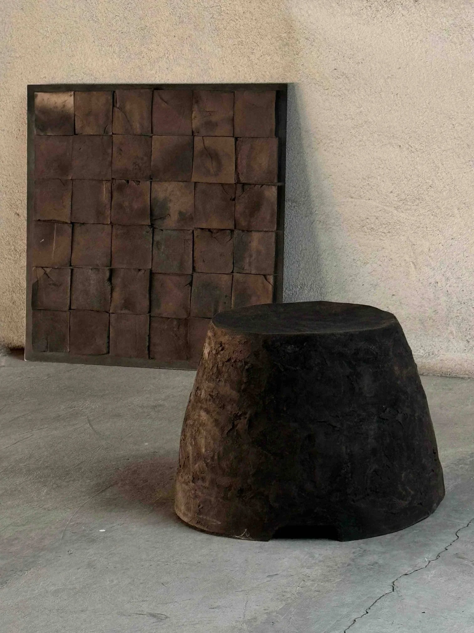 Minimal ceramic wall sculpture Earth 2.10 by Yoyo Balagué at EAST WEST SPACE Gallery