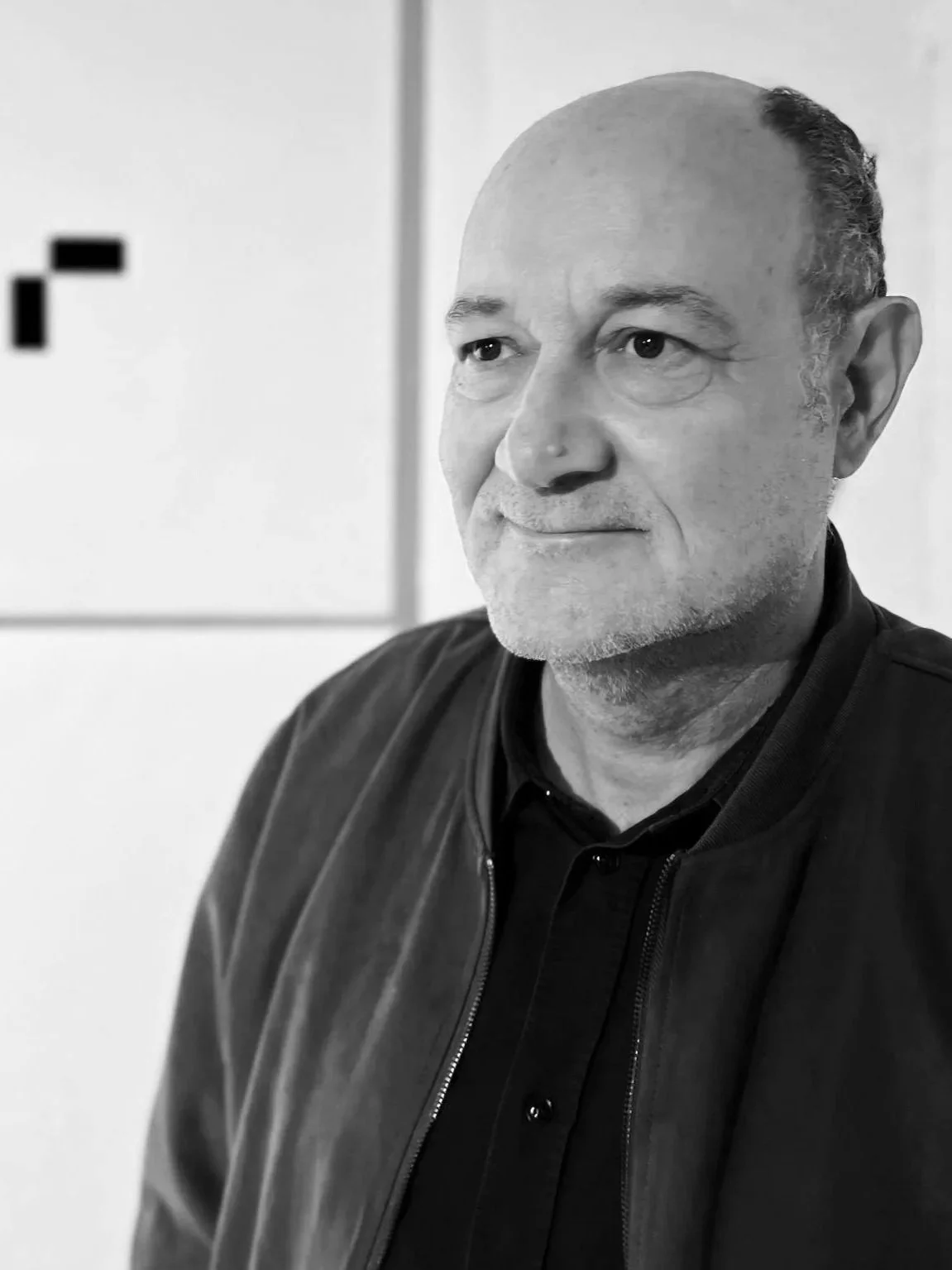 Robert Pous EAST WEST contemporary artist creating the best sculptural screens for luxury interiors