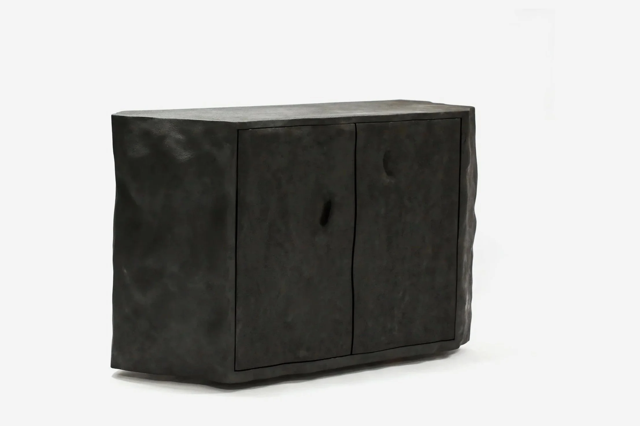 Jiaying Xu 2025 lacquer cabinet with gold leaf interior