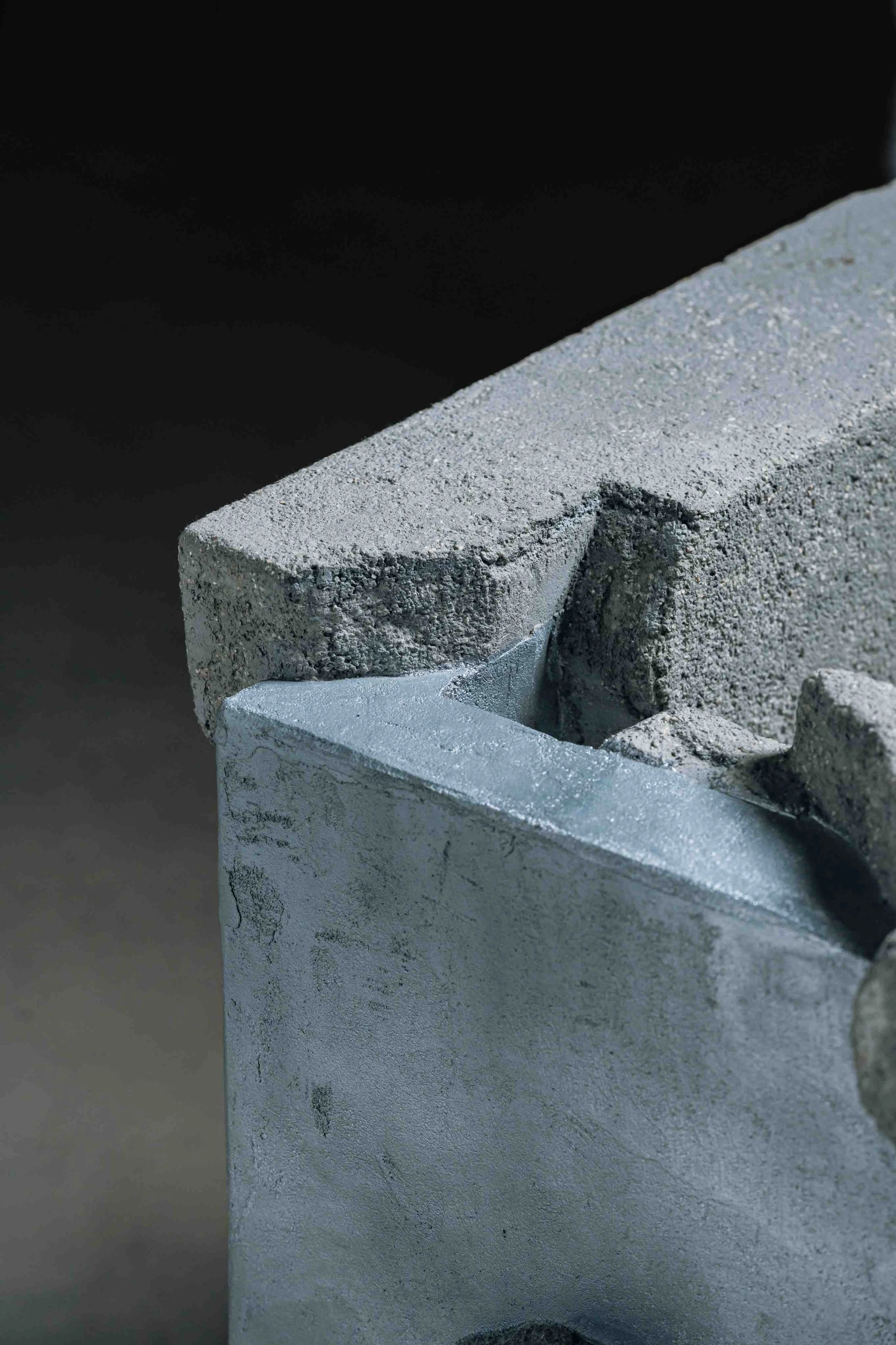 Collectible sculptural armchair Monolithe by Minimal Studio exhibited at EAST WEST SPACE design showroom Barcelona