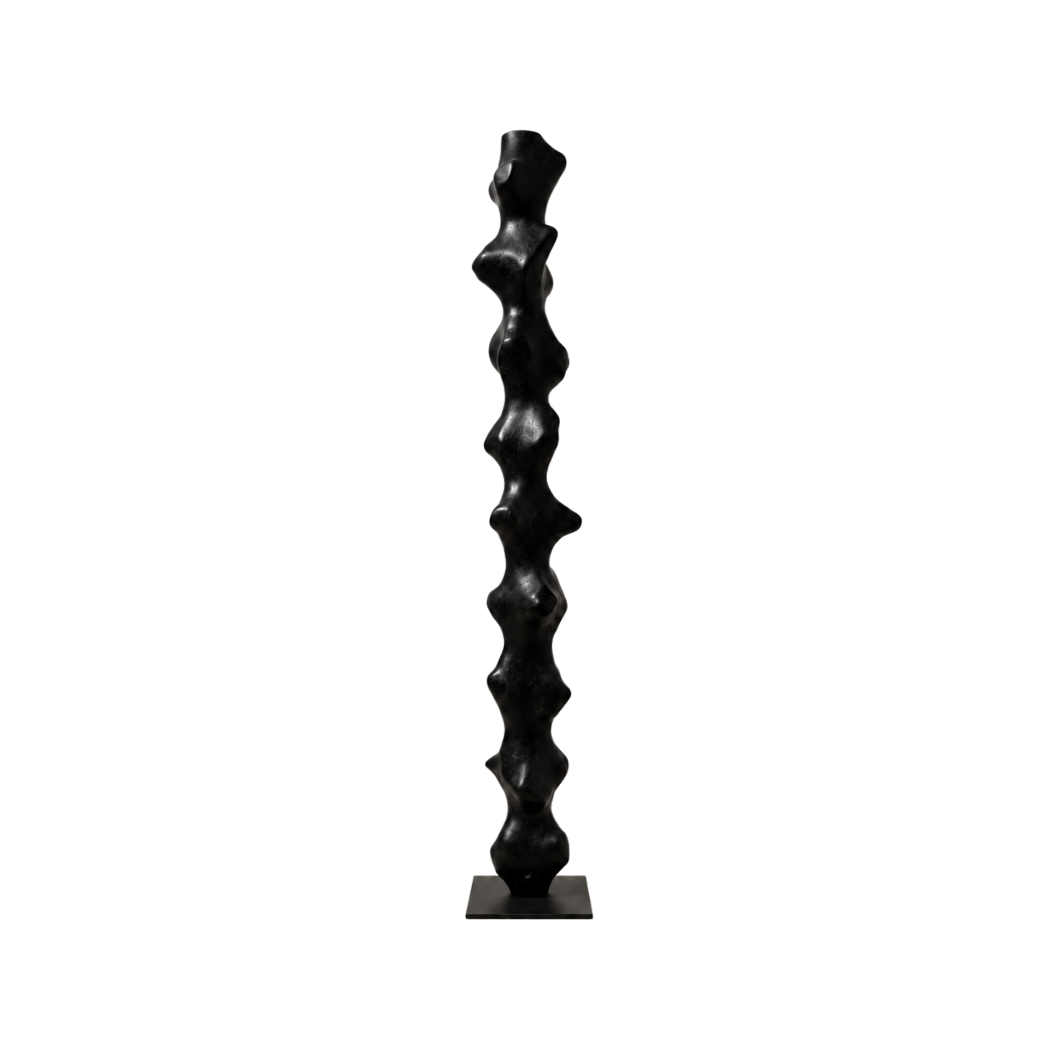 Tótem II biomorphic totem sculpture in black papier-mâché by Justino Del Casar, collectible design at BLANCONEGRO BARCELONA, unique piece