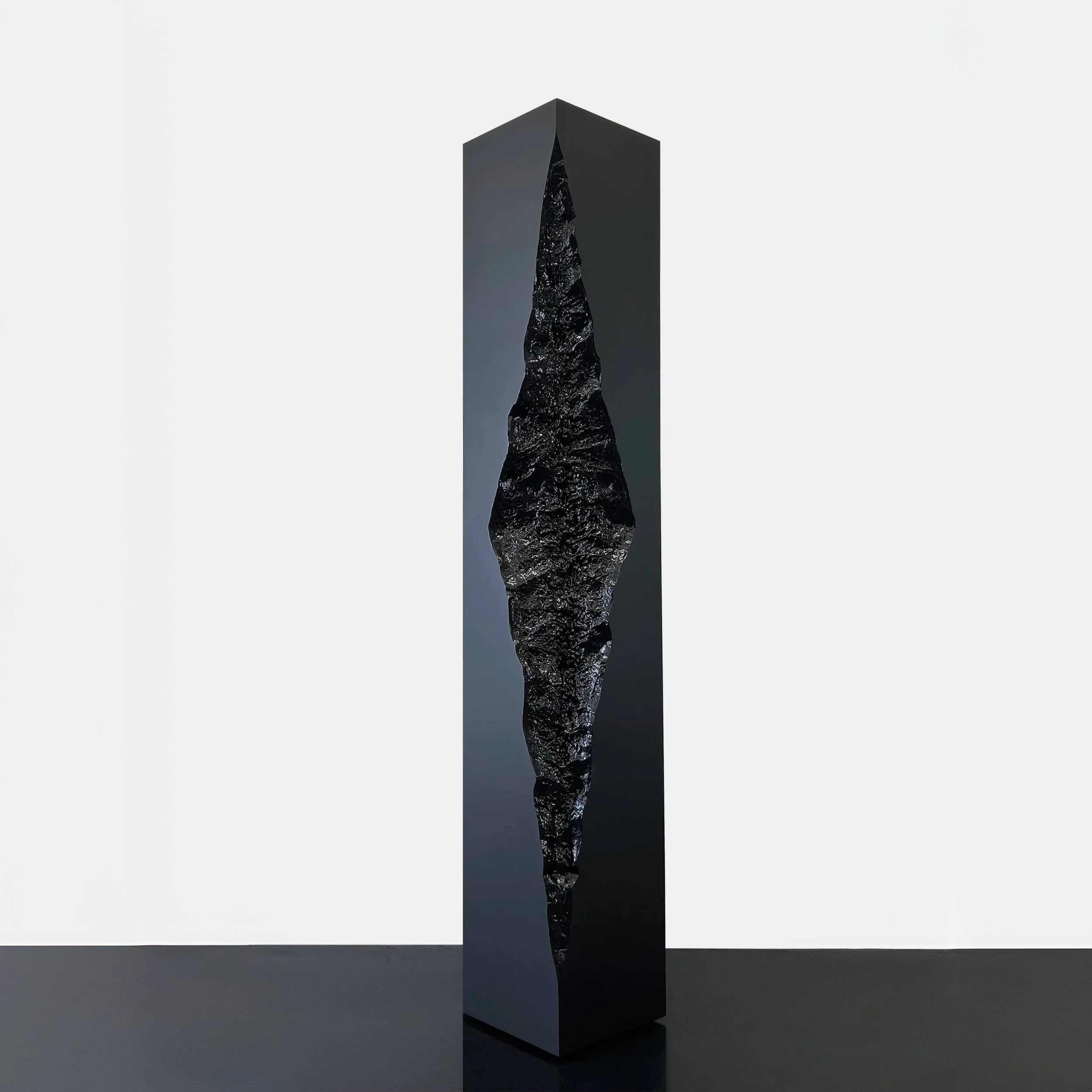 mareo-monolith-II-contemporary-sculpture-east-west-space.jpg