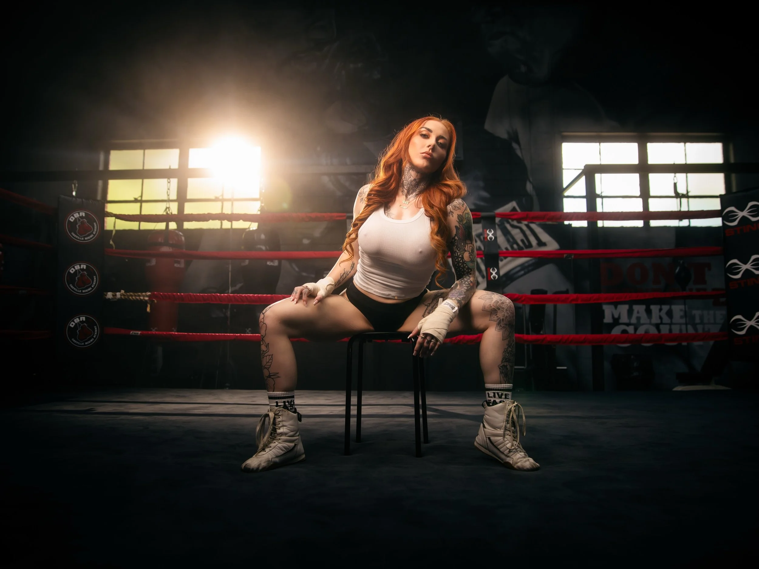 Step into the ring.

&ldquo;Knockout&rdquo; Creative Series by @schofieldssirens for Boxing/MMA/Wrestling concepts.

Fun fact, this one shoot landed 3 magazine covers and cute lil placement in Inside Fitness Hot n Fit. Turns out you don&rsquo;t have 