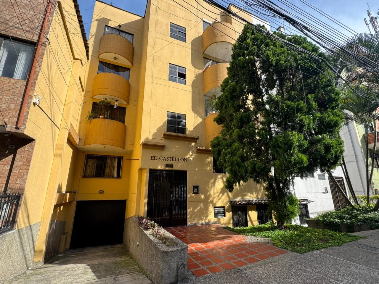 APARTAMENTO EN ARRIENDO