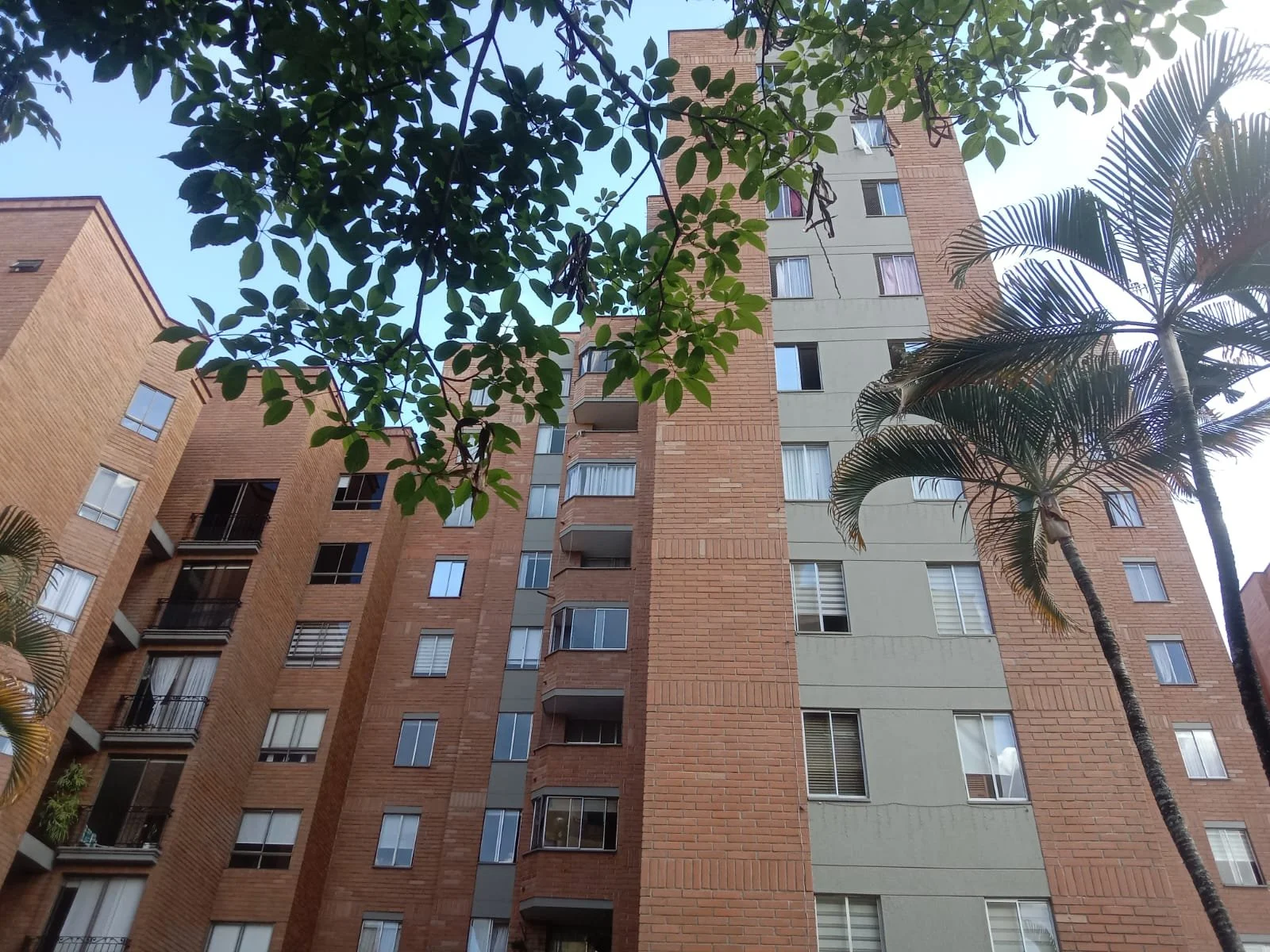 APARTAMENTO EN ARRIENDO