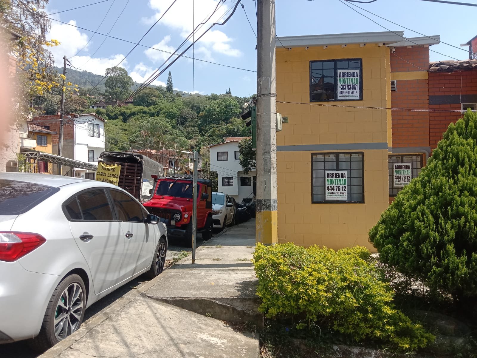 CASA UNIFAMILIAR EN ARRIENDO 