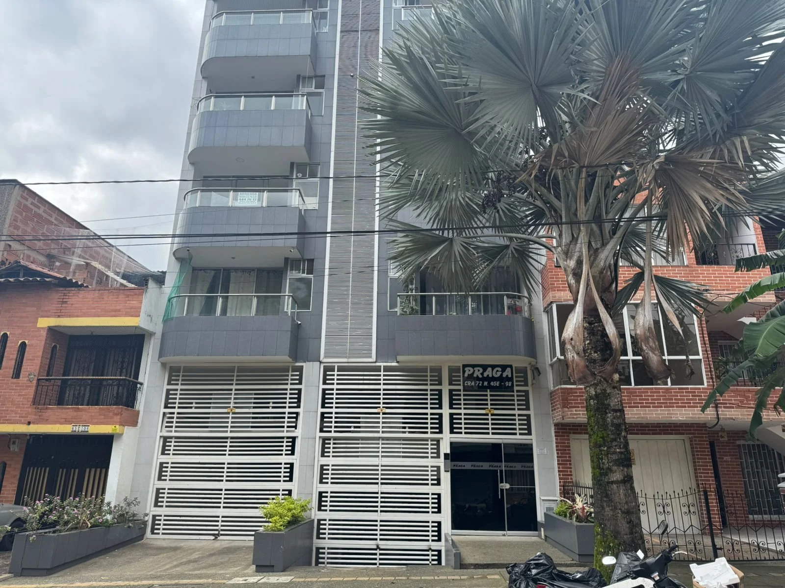 APARTAMENTO EN ARRIENDO 