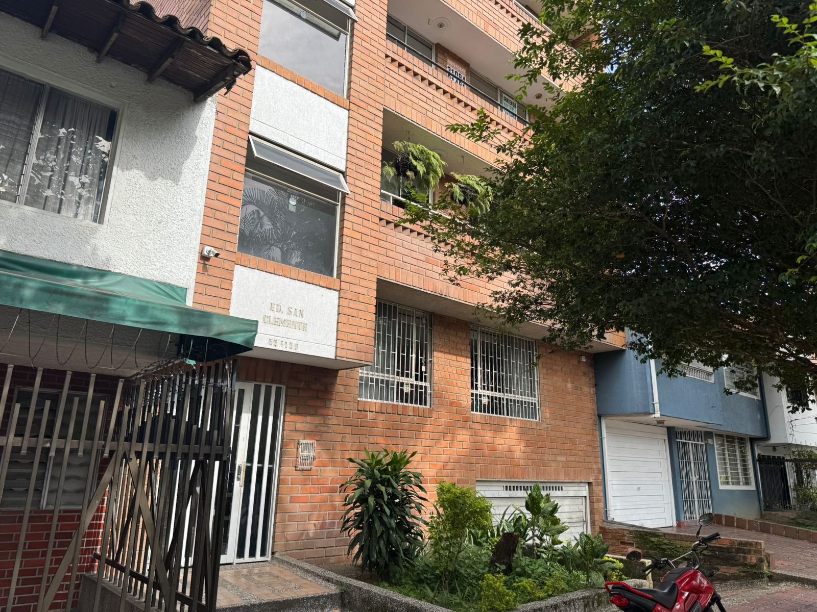 APARTAMENTO EN ARRIENDO 