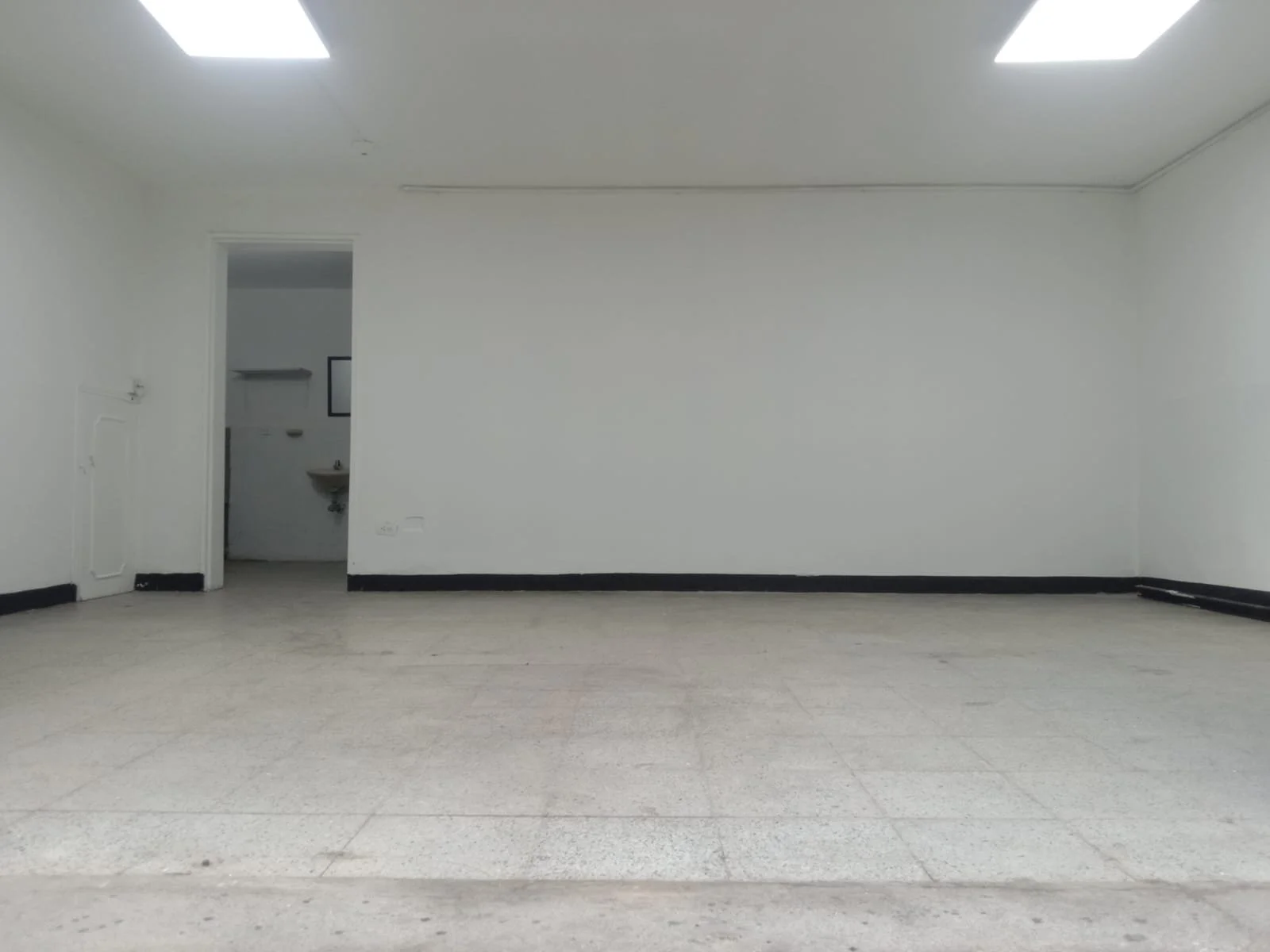 LOCAL EN ARRIENDO 