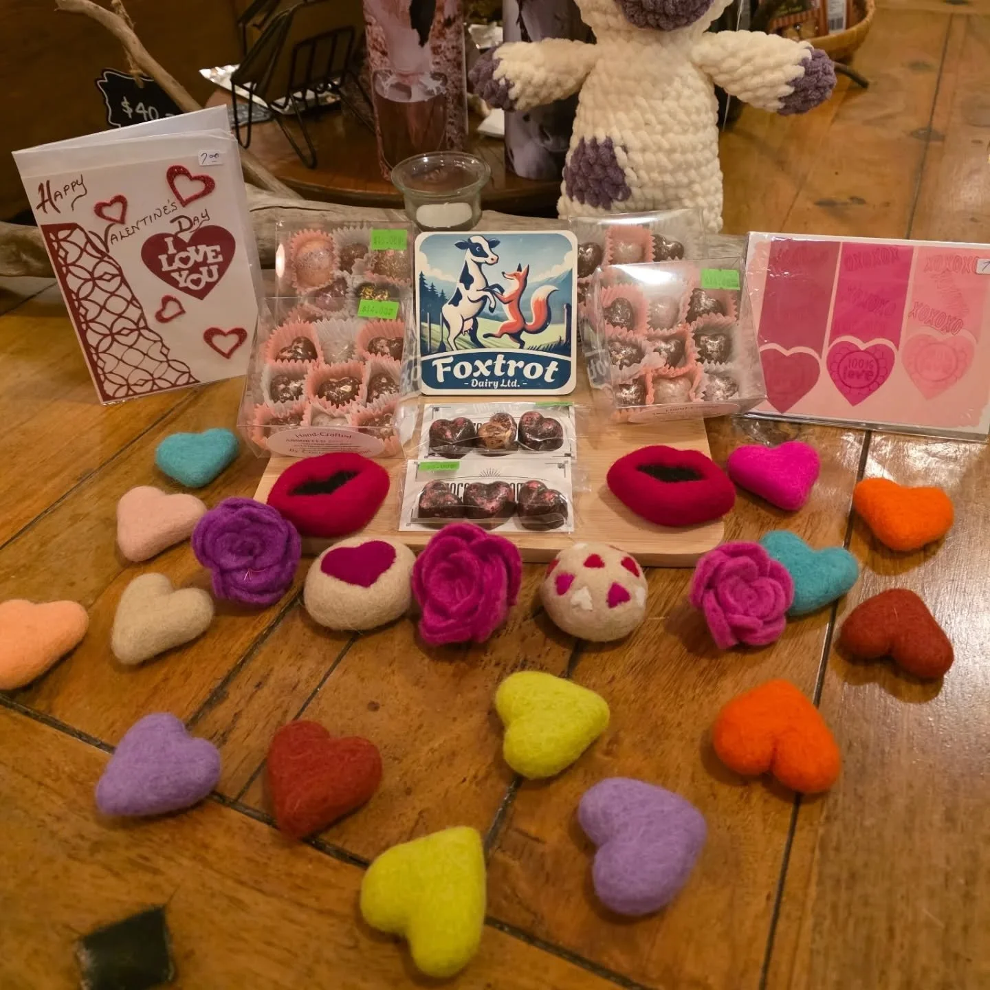 Come get your last minute valentines chocolates &amp; cards!! We have a few other cute gifts too! Happy Valentine's ❤️