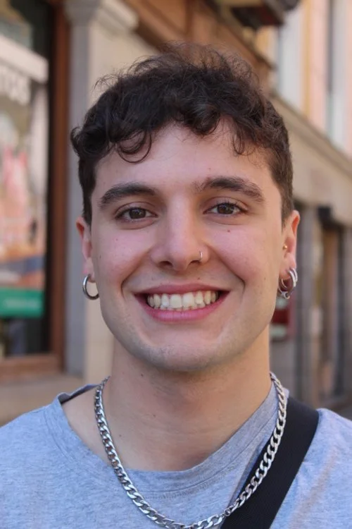 Jorge, 22 years old, lives in Spain.
Studying Sports science.